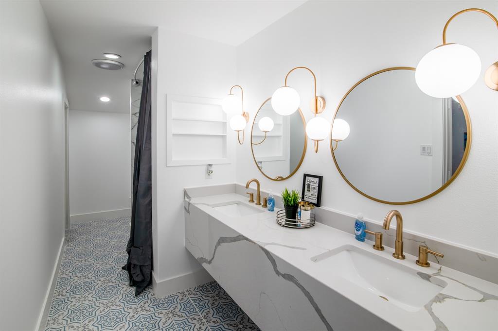 11018 Southwest Oaks BLVD # A