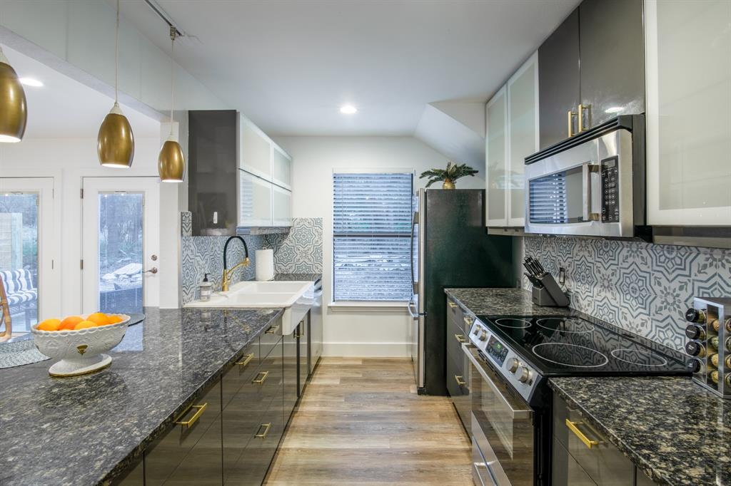 11018 Southwest Oaks BLVD # A