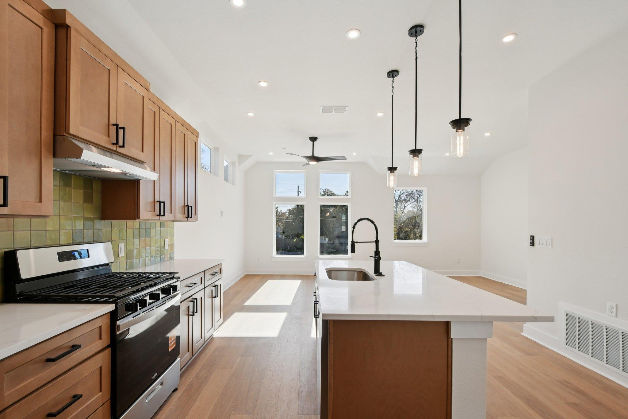 200 W 56th ST # 5104