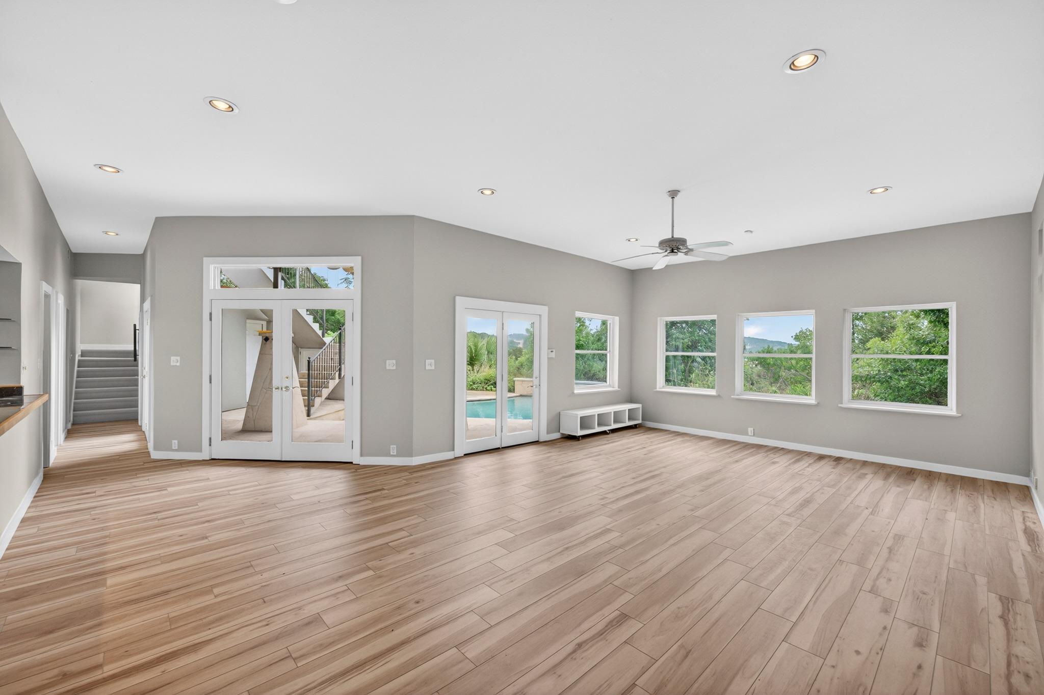 804 N Weston LN