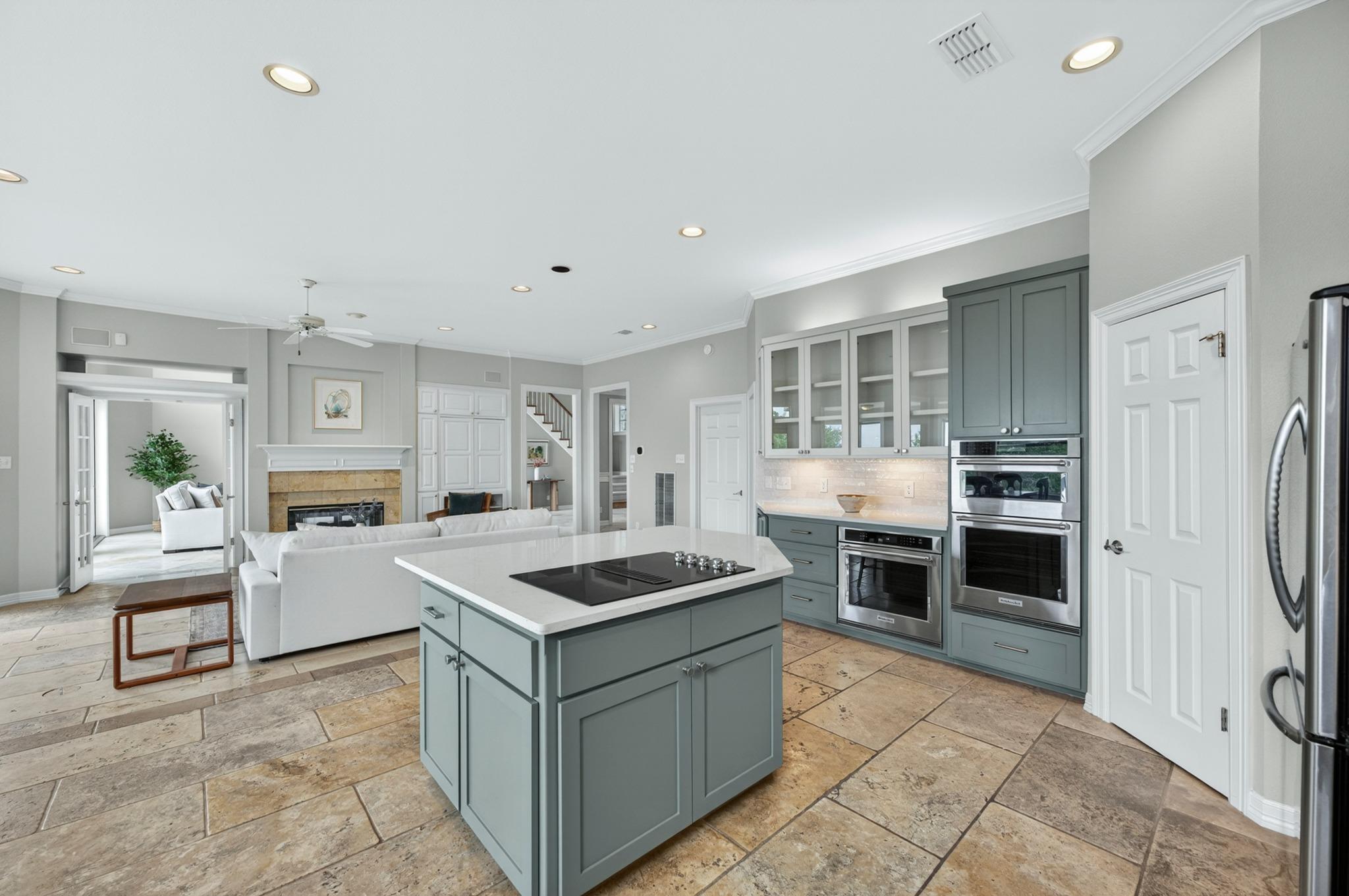 804 N Weston LN