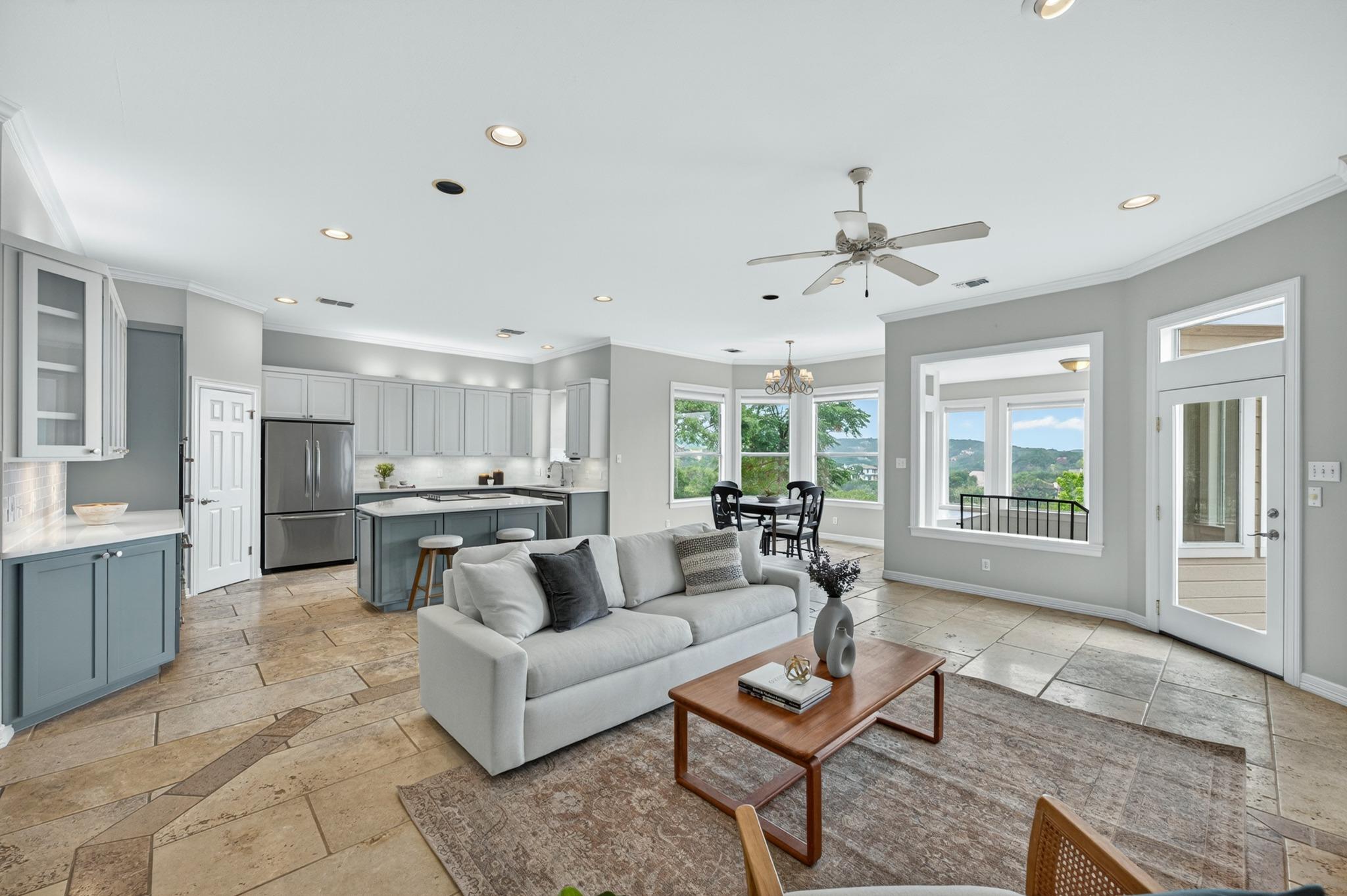804 N Weston LN