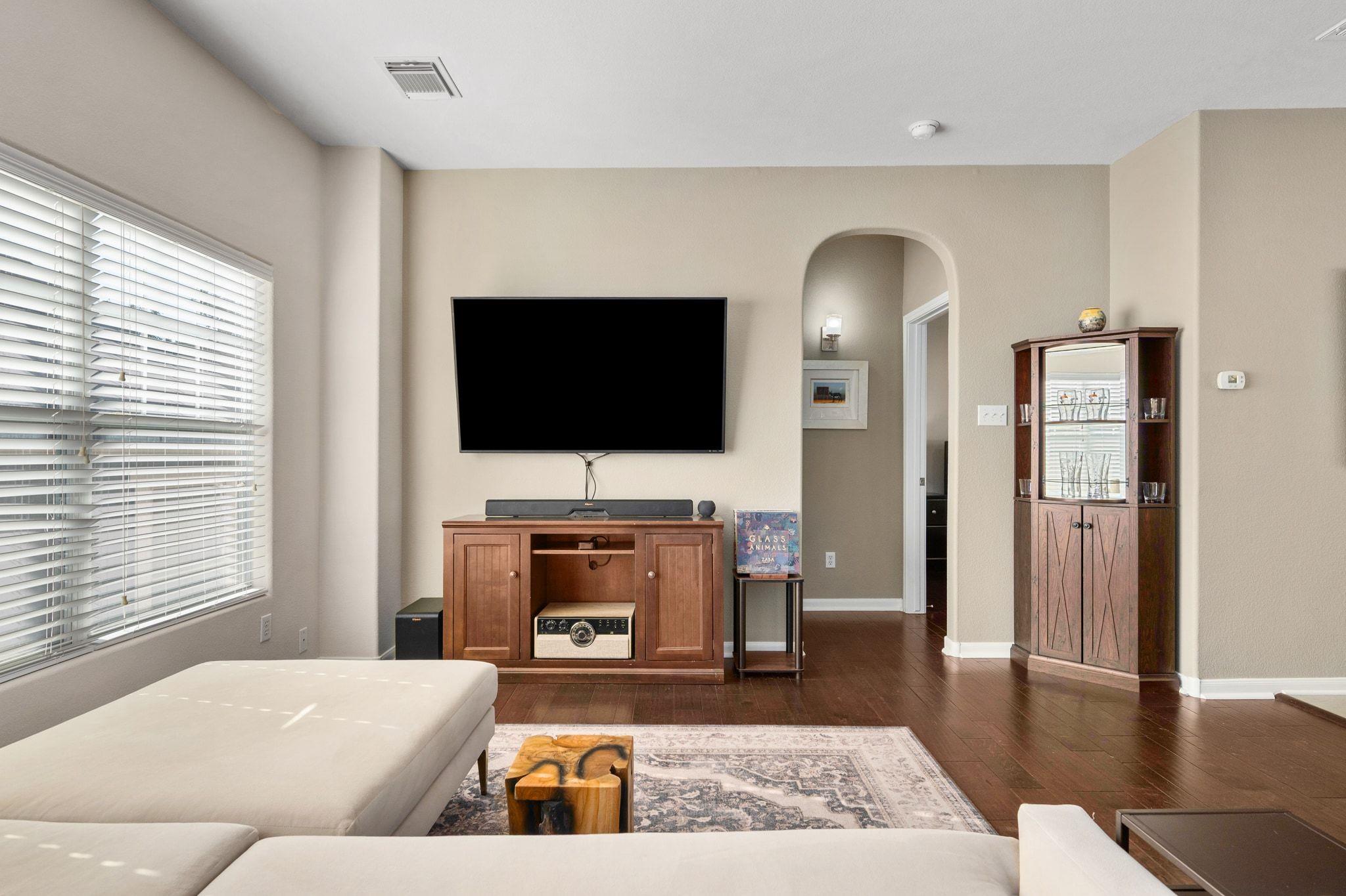 2905 Saville LOOP