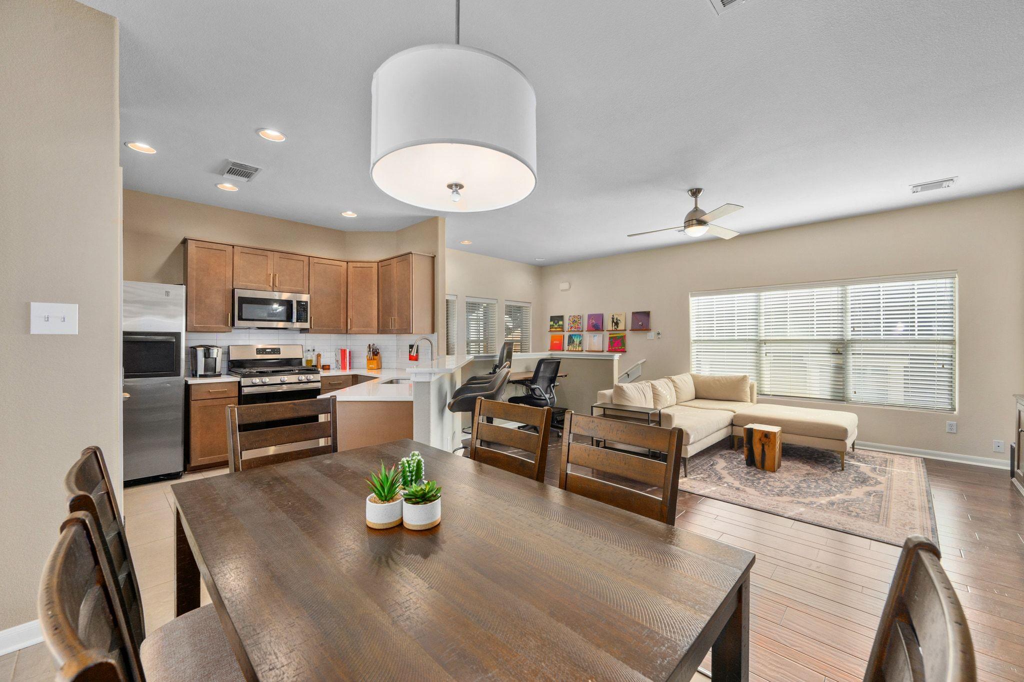 2905 Saville LOOP