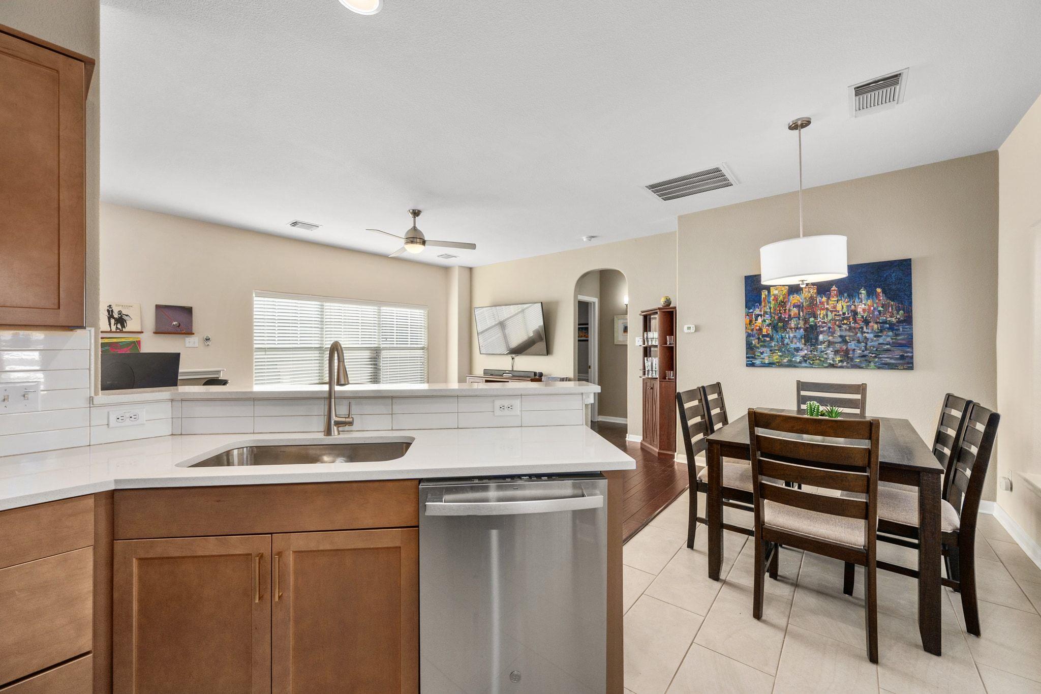 2905 Saville LOOP