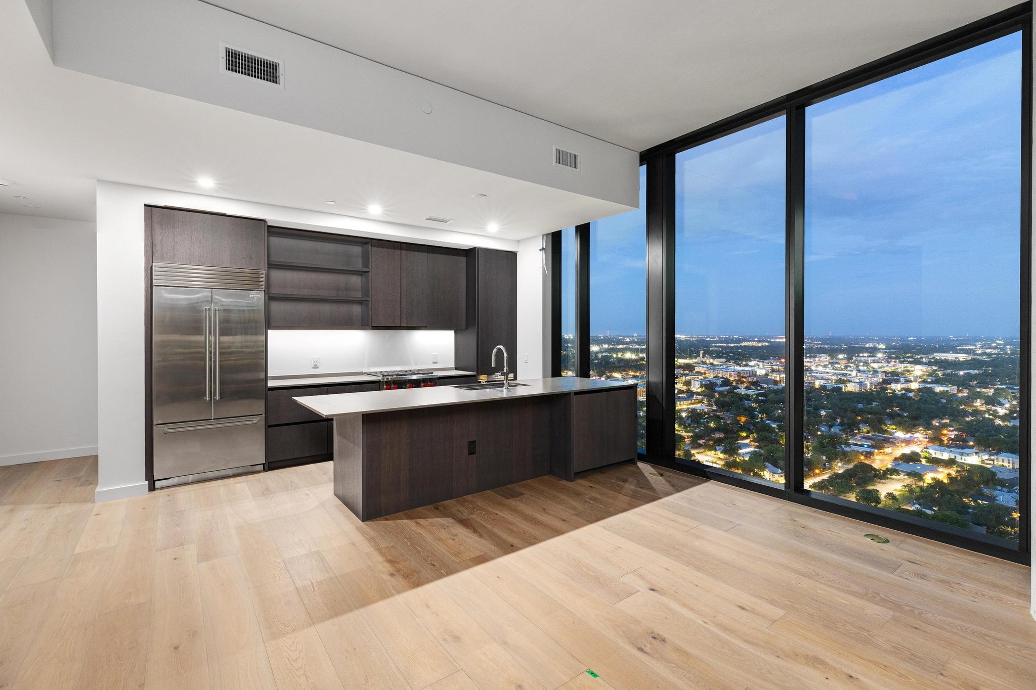 610 Davis ST # 3302