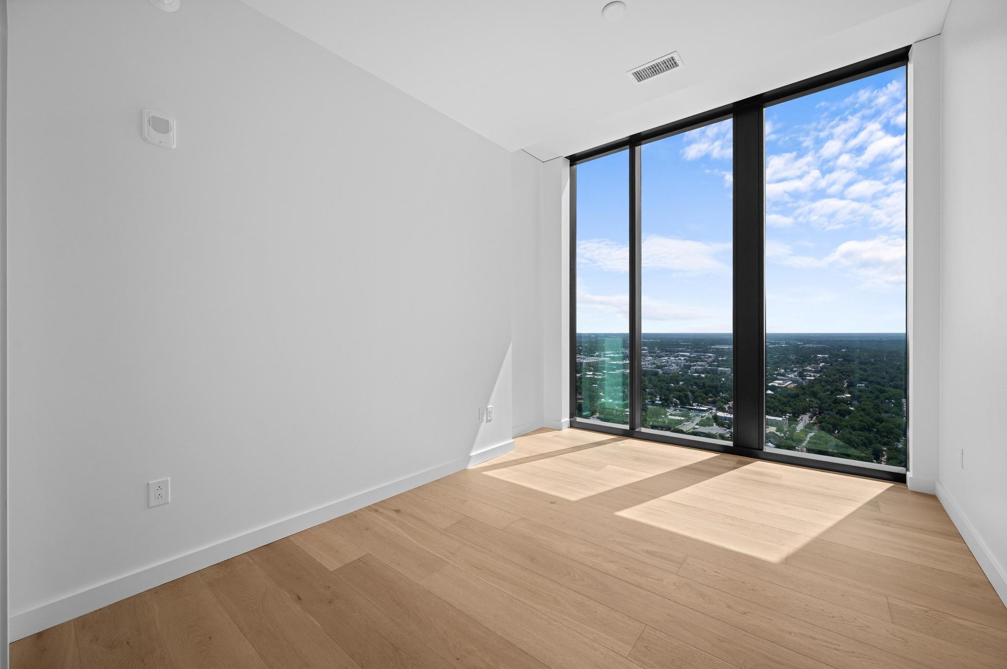610 Davis ST # 3302
