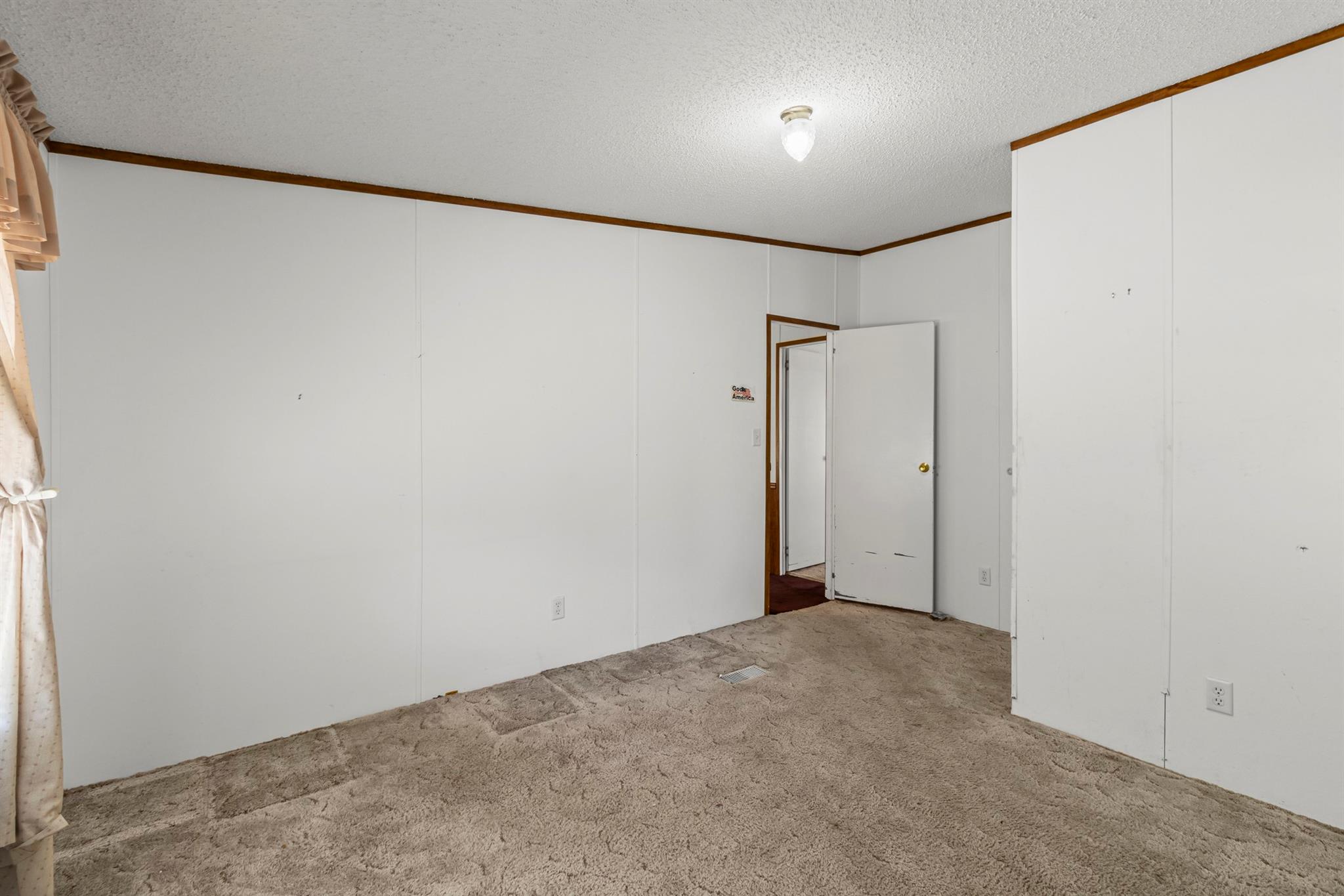 16012 Foxtrot LN