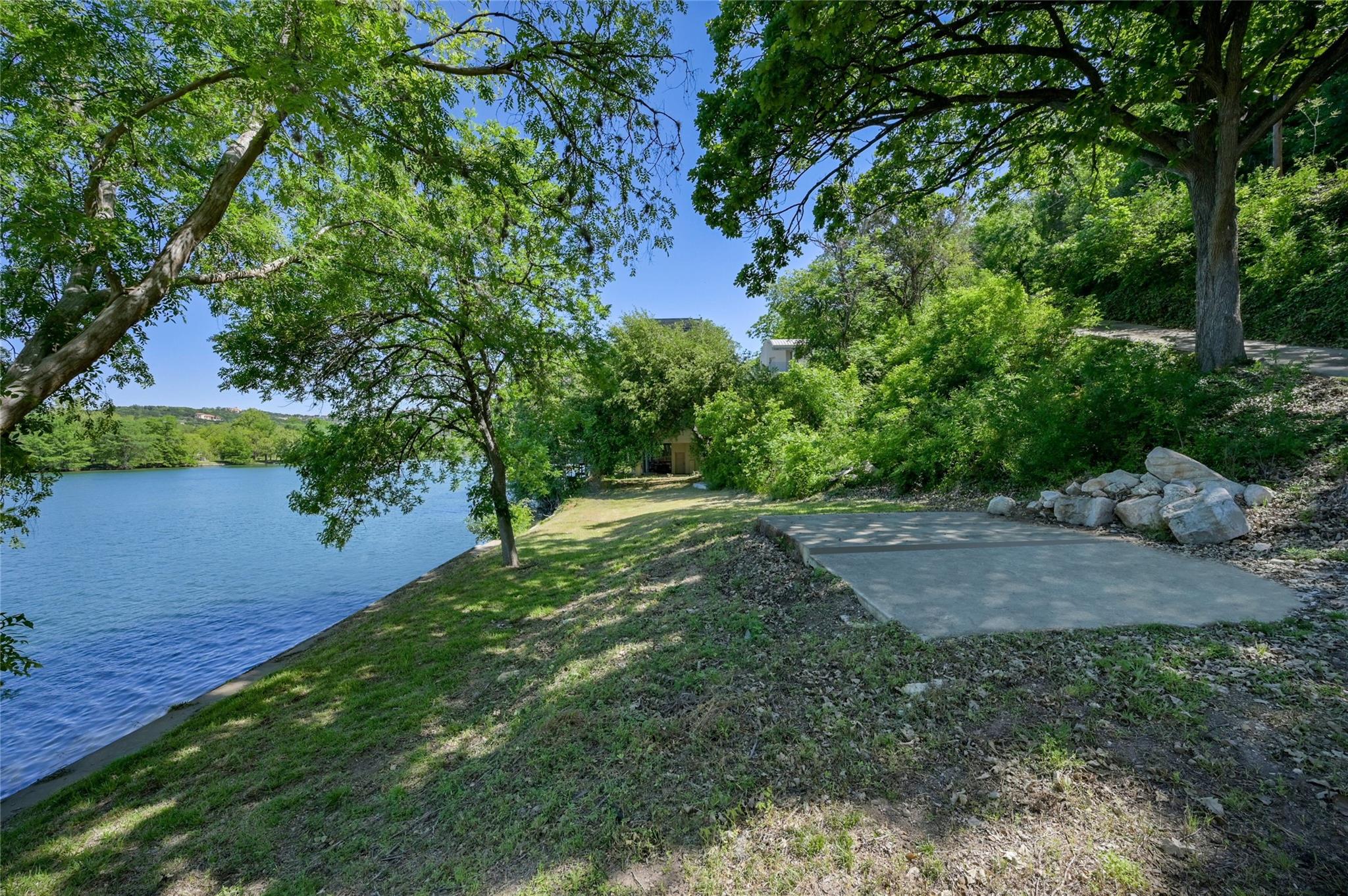 4200 Rivercrest DR