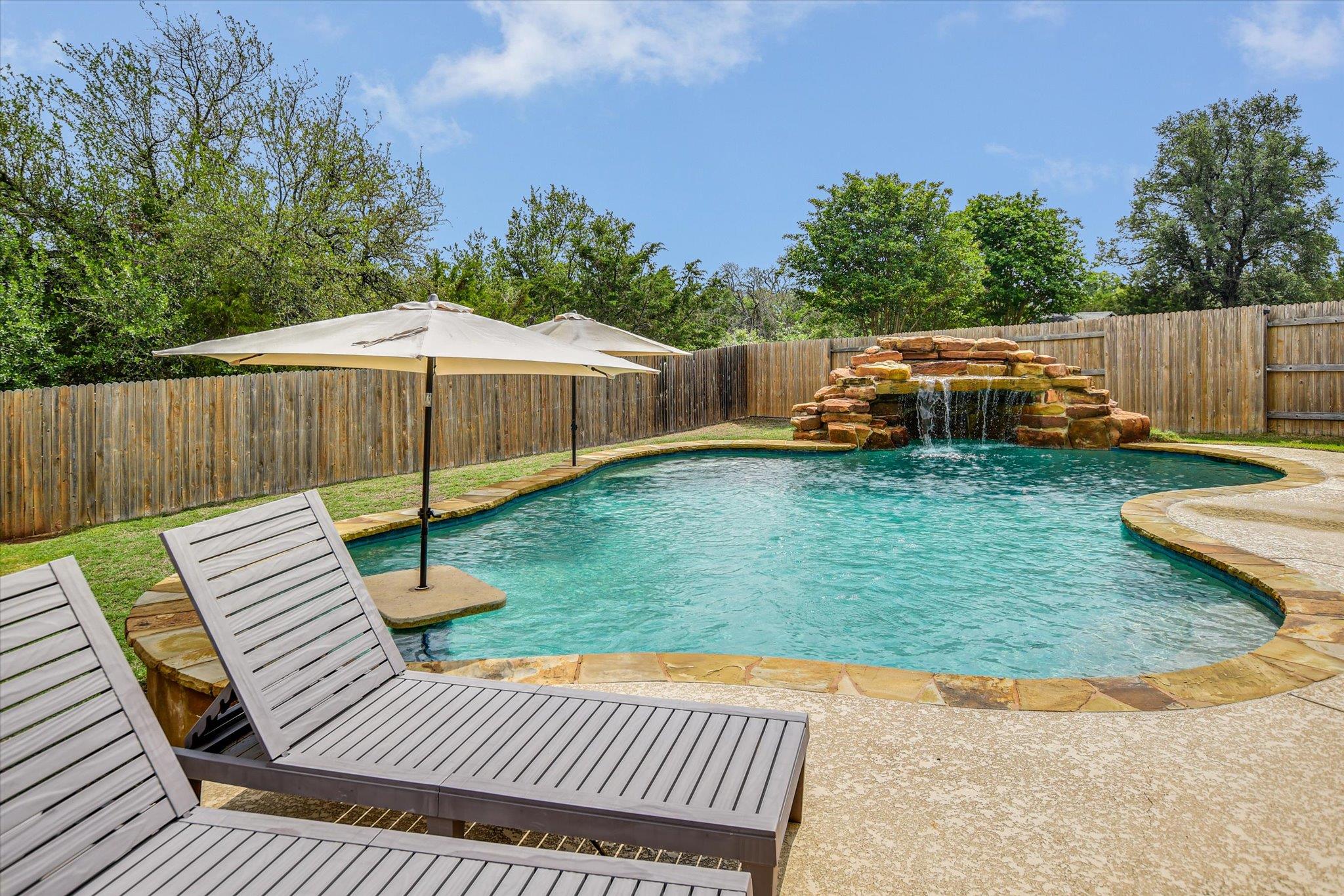 920 Crown Anchor BND