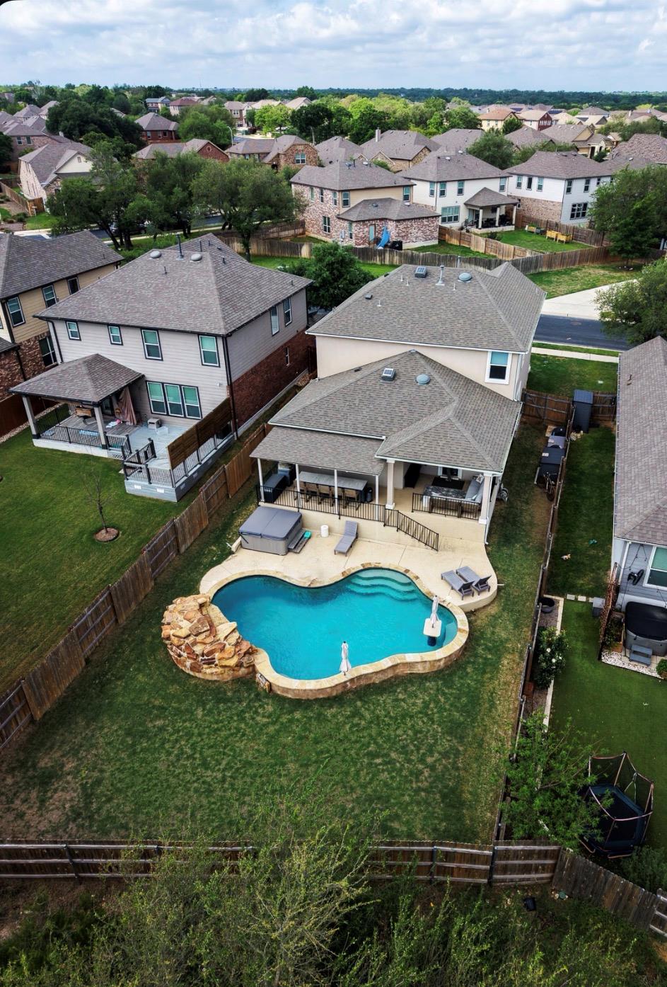 920 Crown Anchor BND