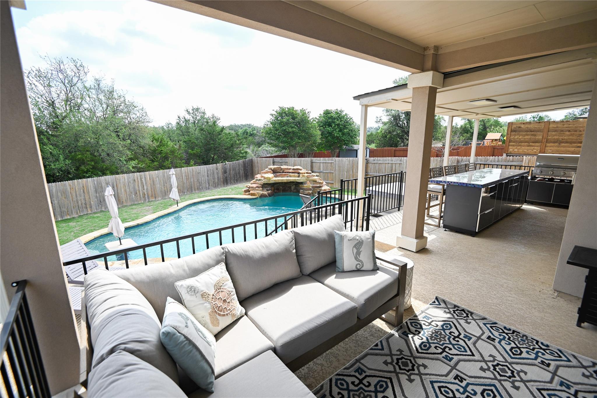 920 Crown Anchor BND