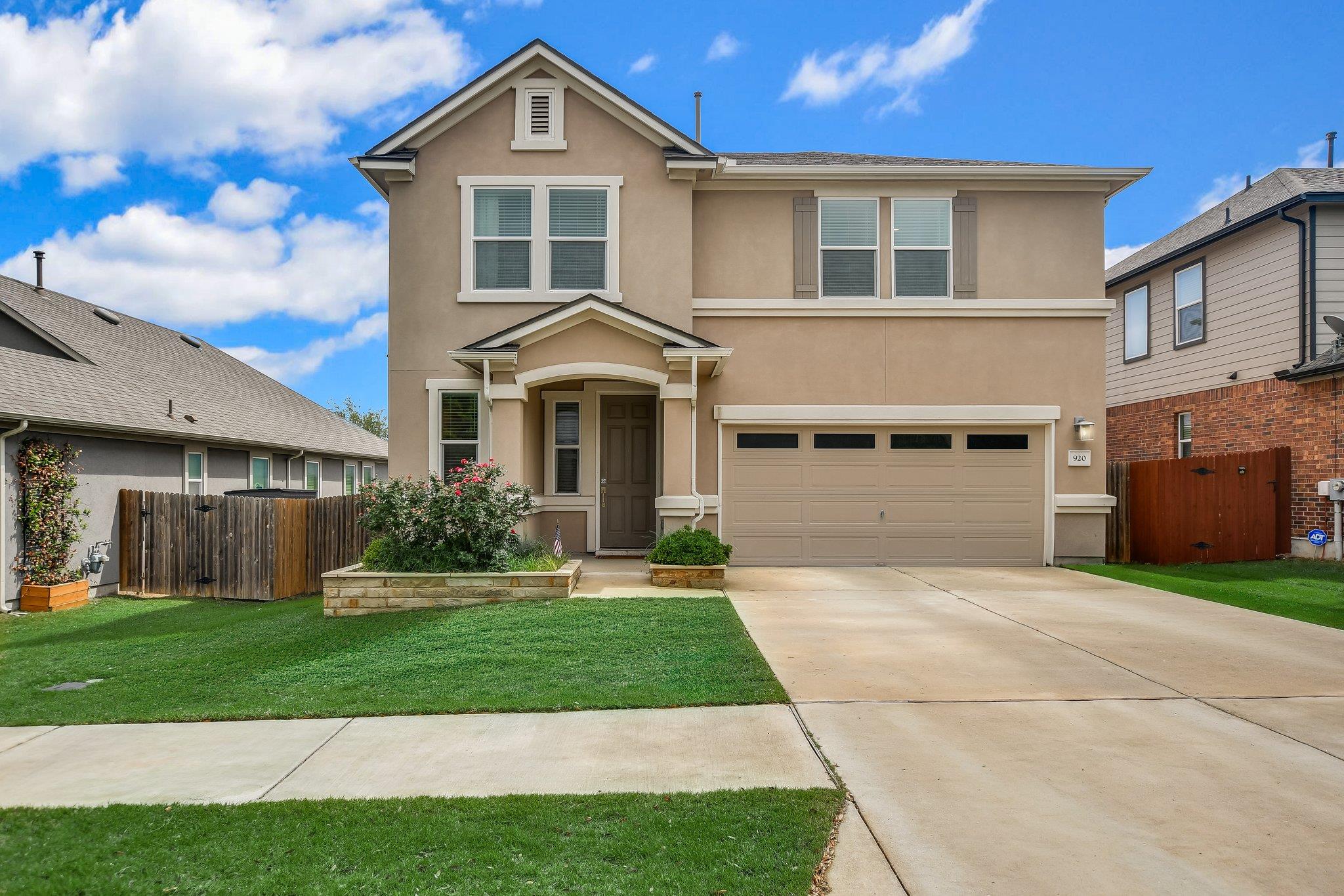 920 Crown Anchor BND