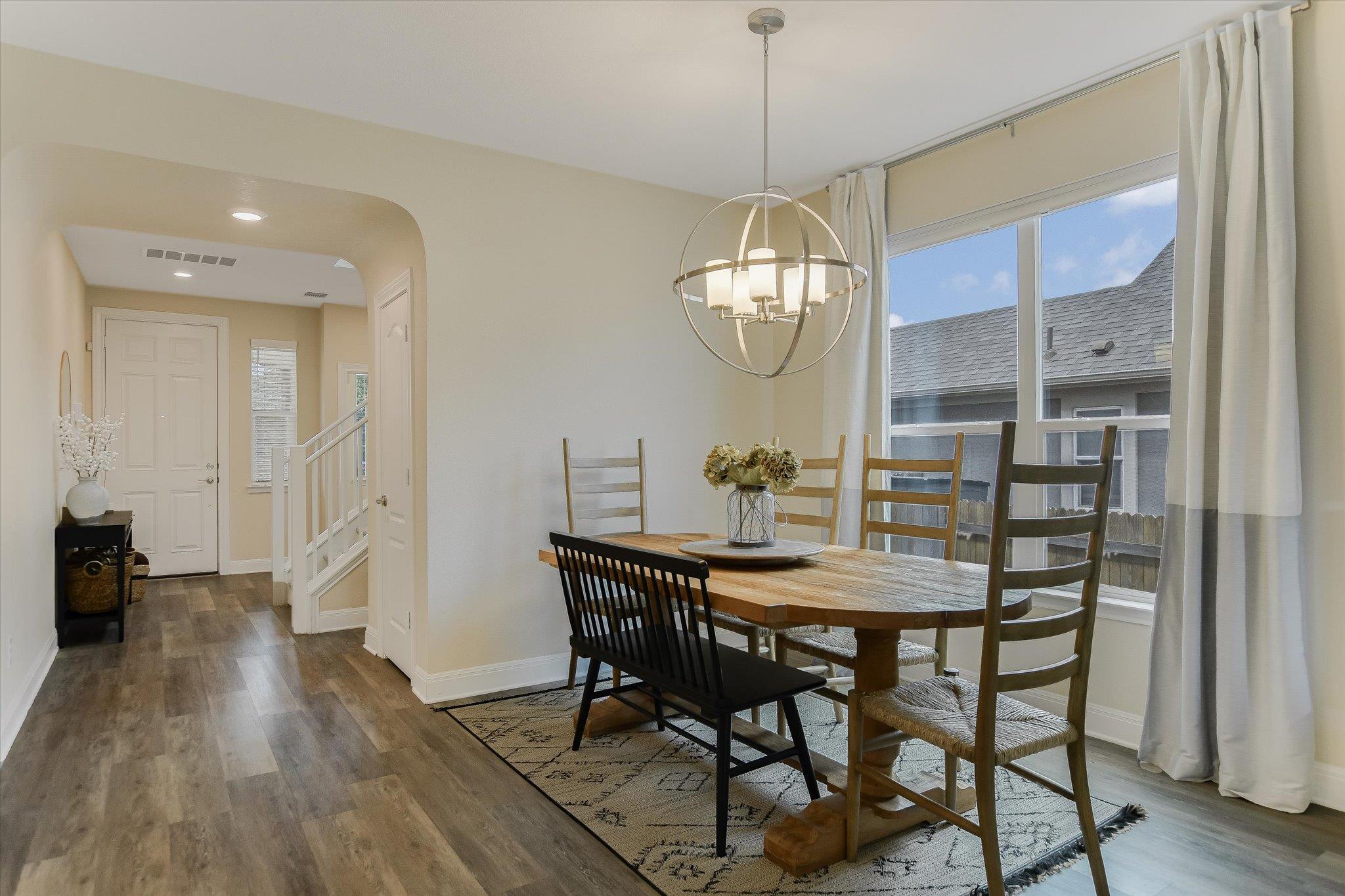 920 Crown Anchor BND