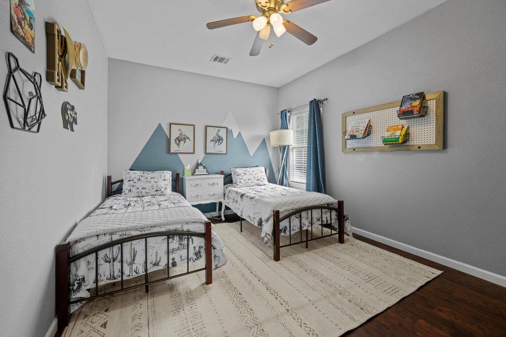 10604 Lake Beach DR