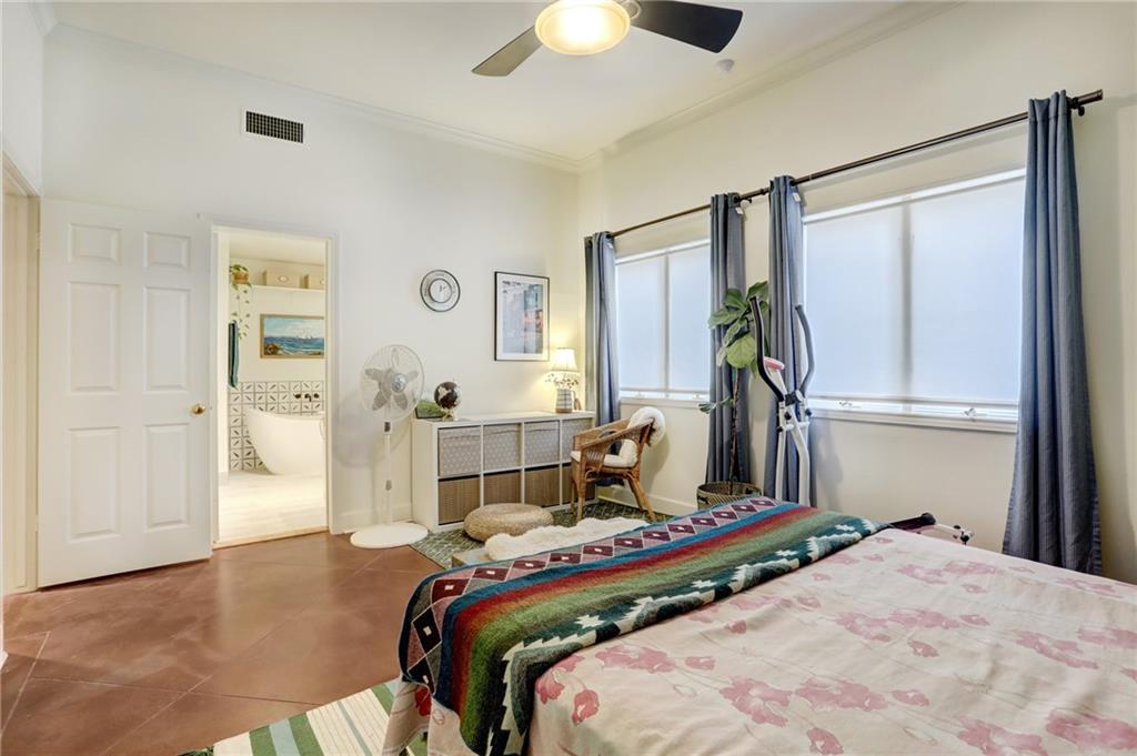 1201 Castle Hill ST # 102