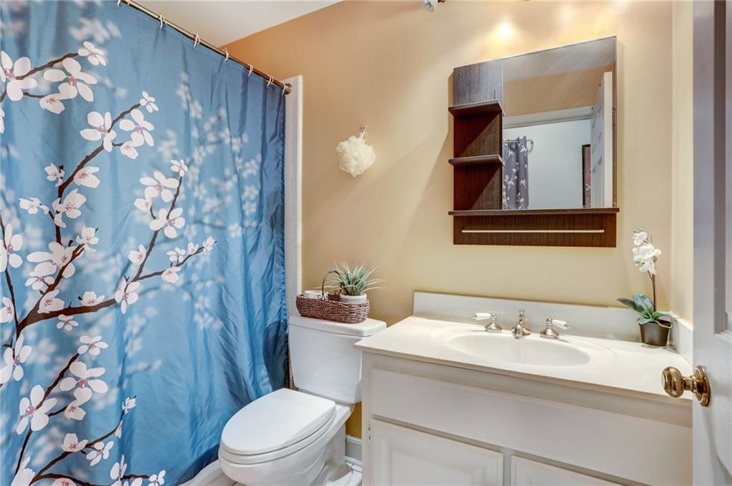 1201 Castle Hill ST # 102