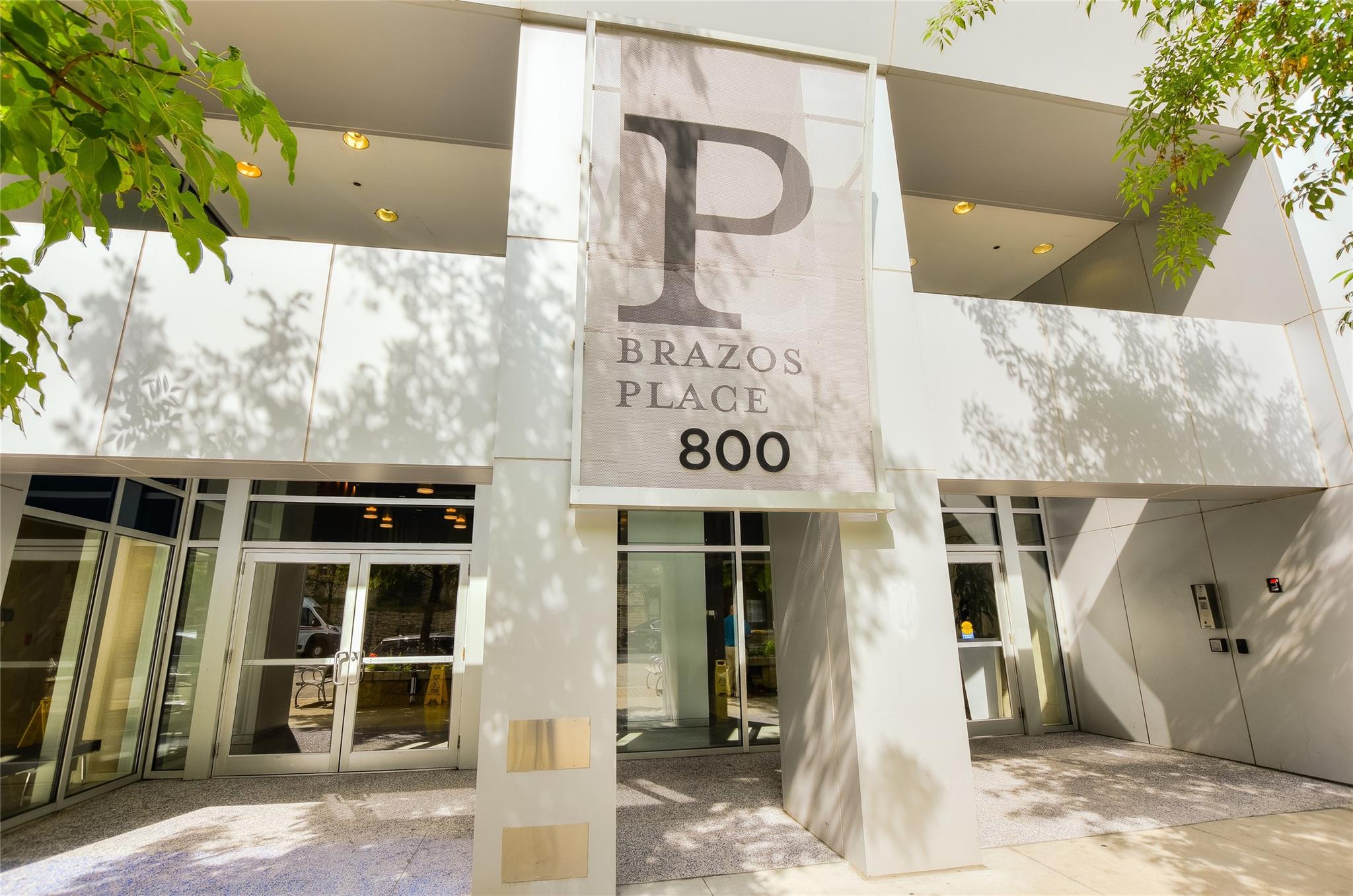 800 Brazos ST # 1009