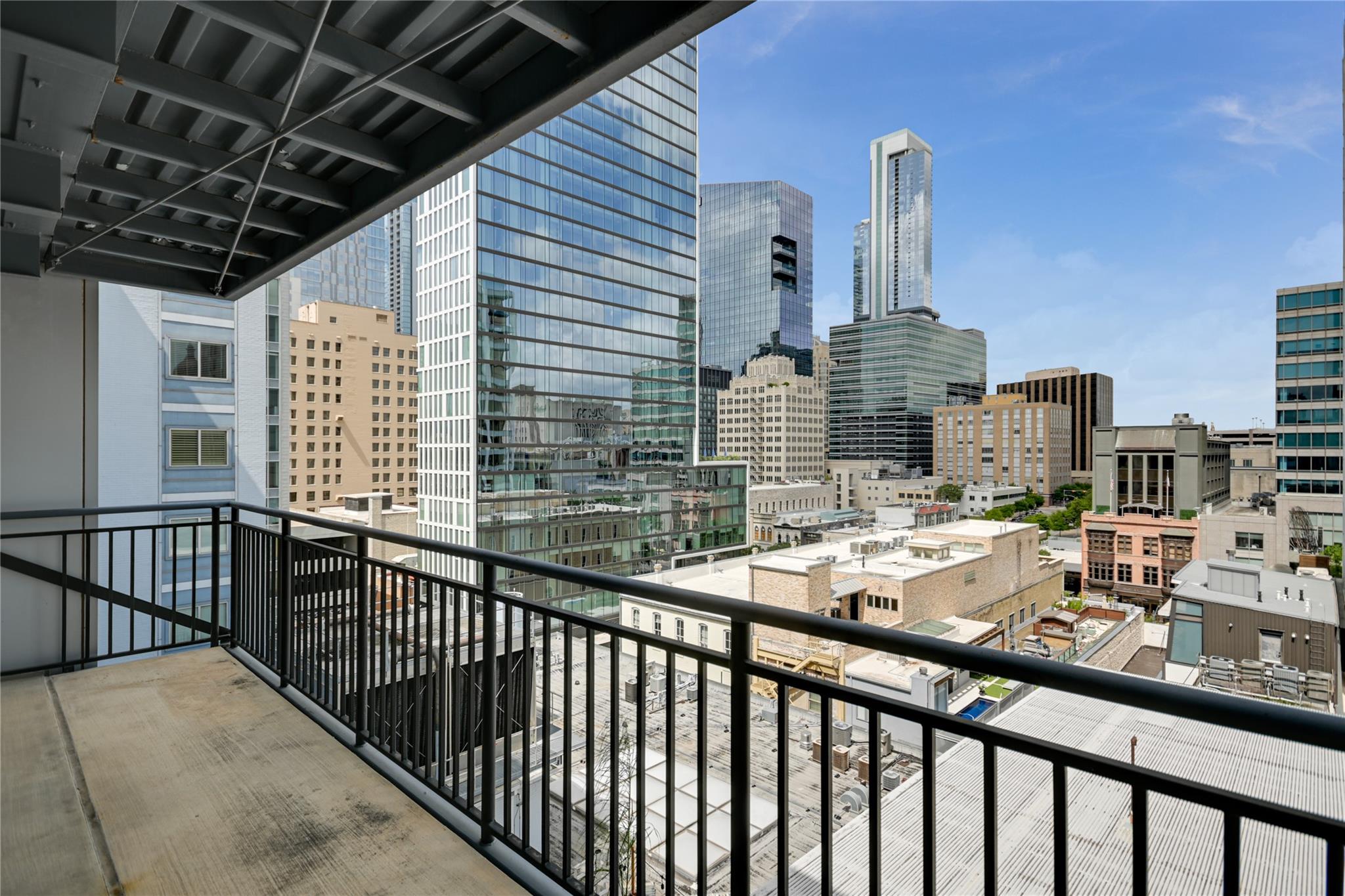 800 Brazos ST # 1009