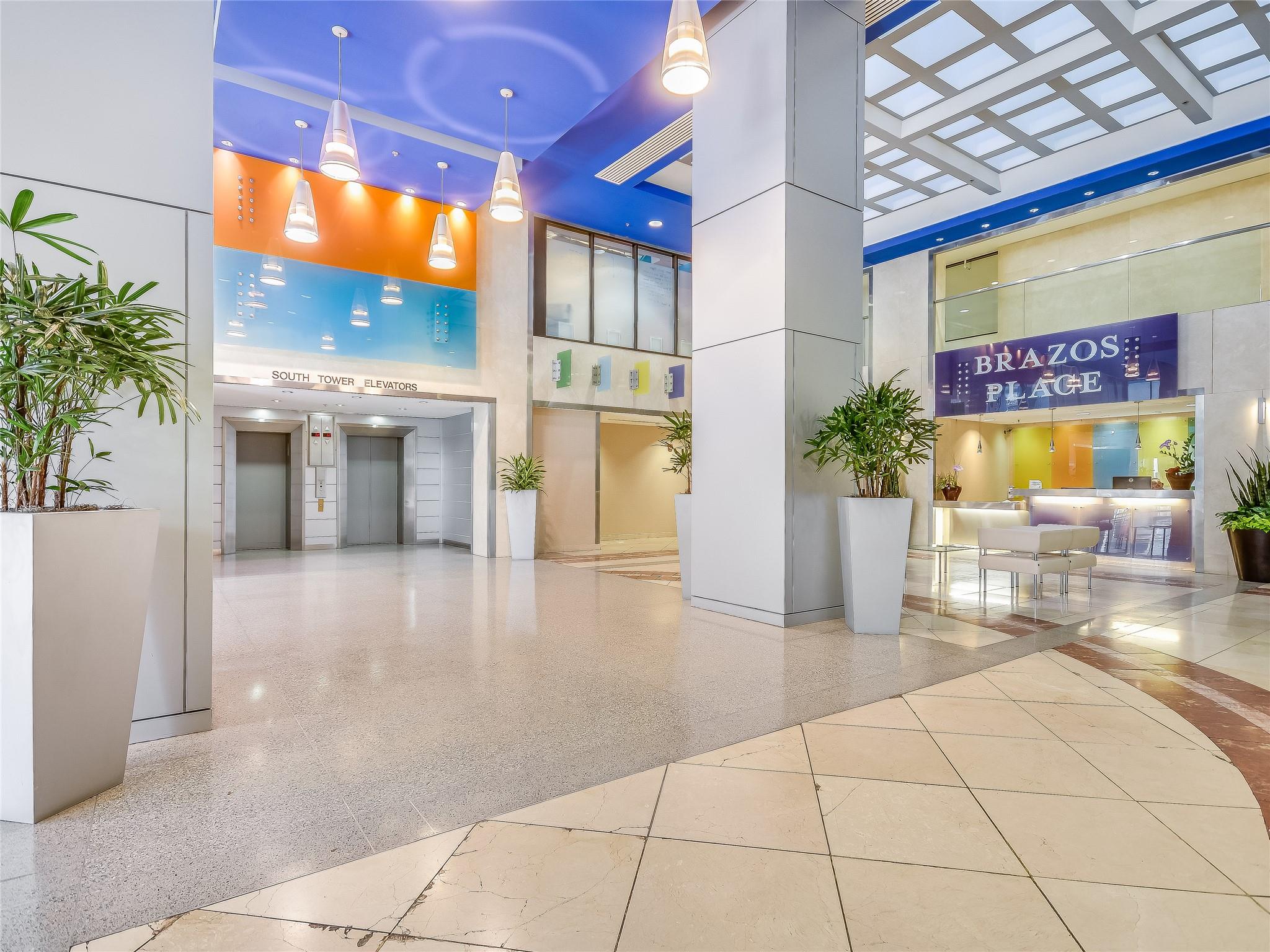 800 Brazos ST # 1009