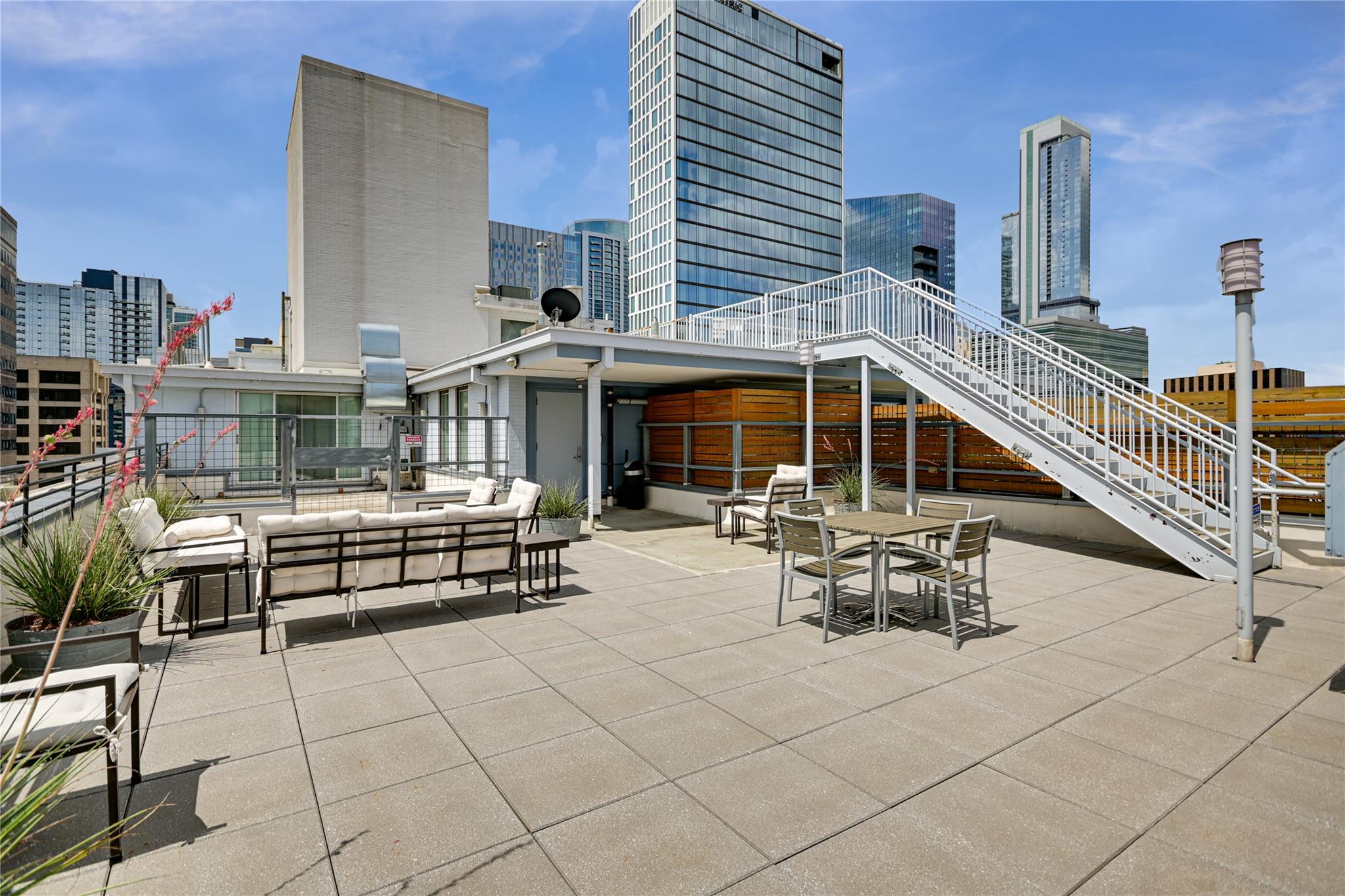 800 Brazos ST # 1009