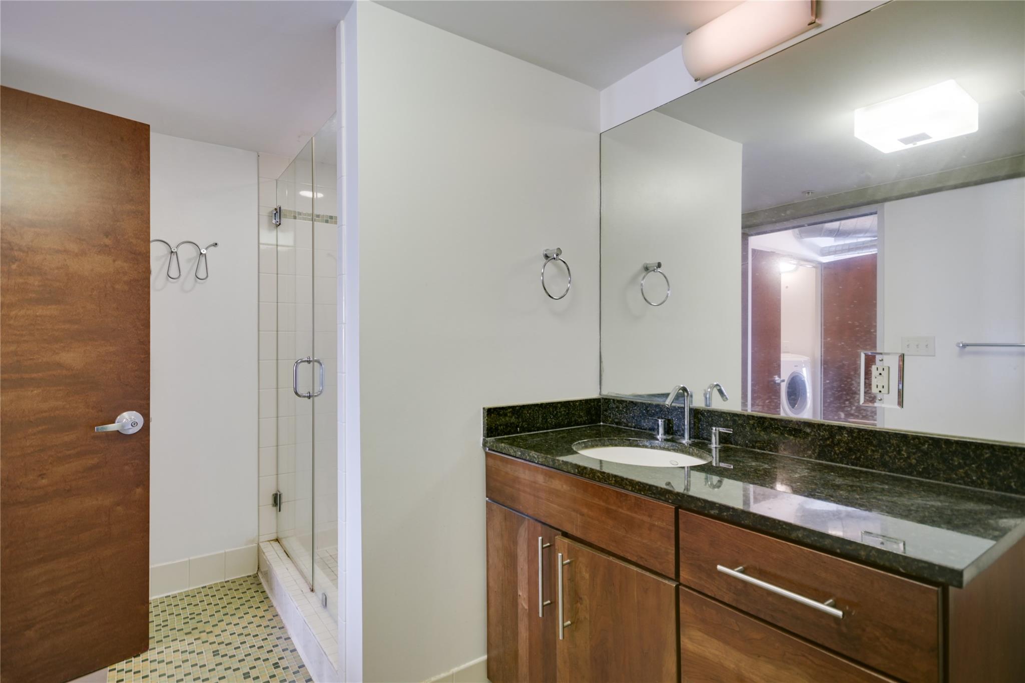 800 Brazos ST # 1009