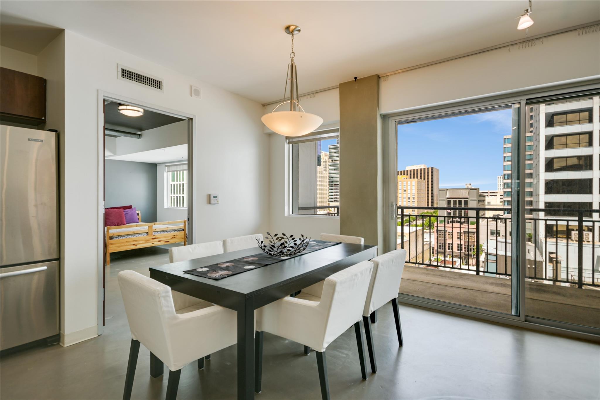 800 Brazos ST # 1009