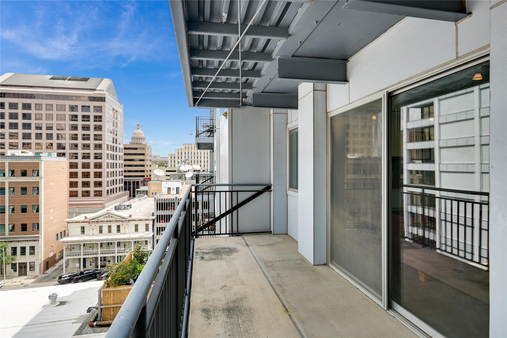 800 Brazos ST # 1009