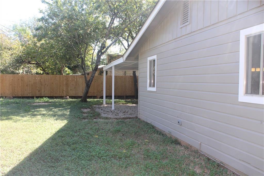 3006 Maplelawn CIR