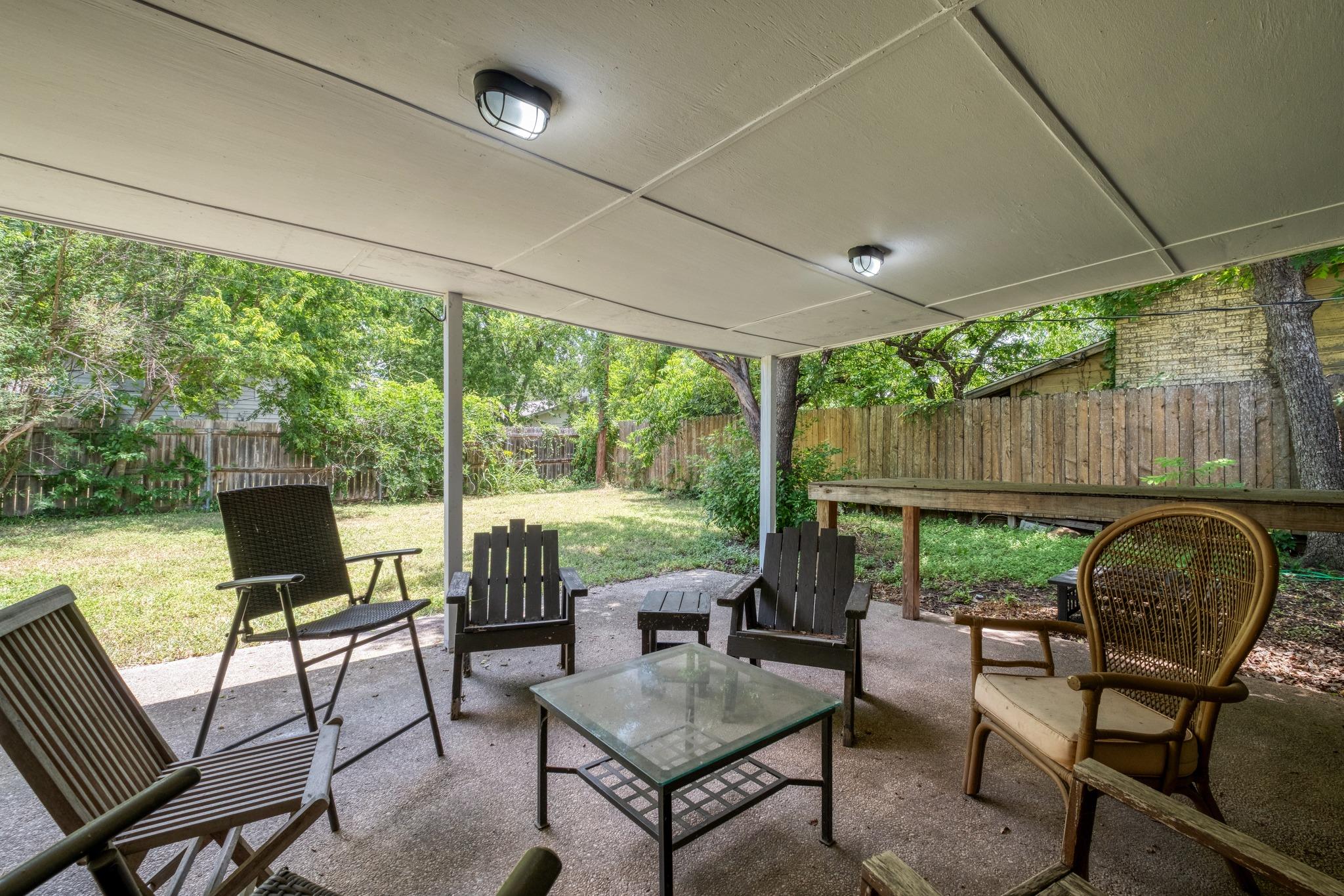 3006 Maplelawn CIR