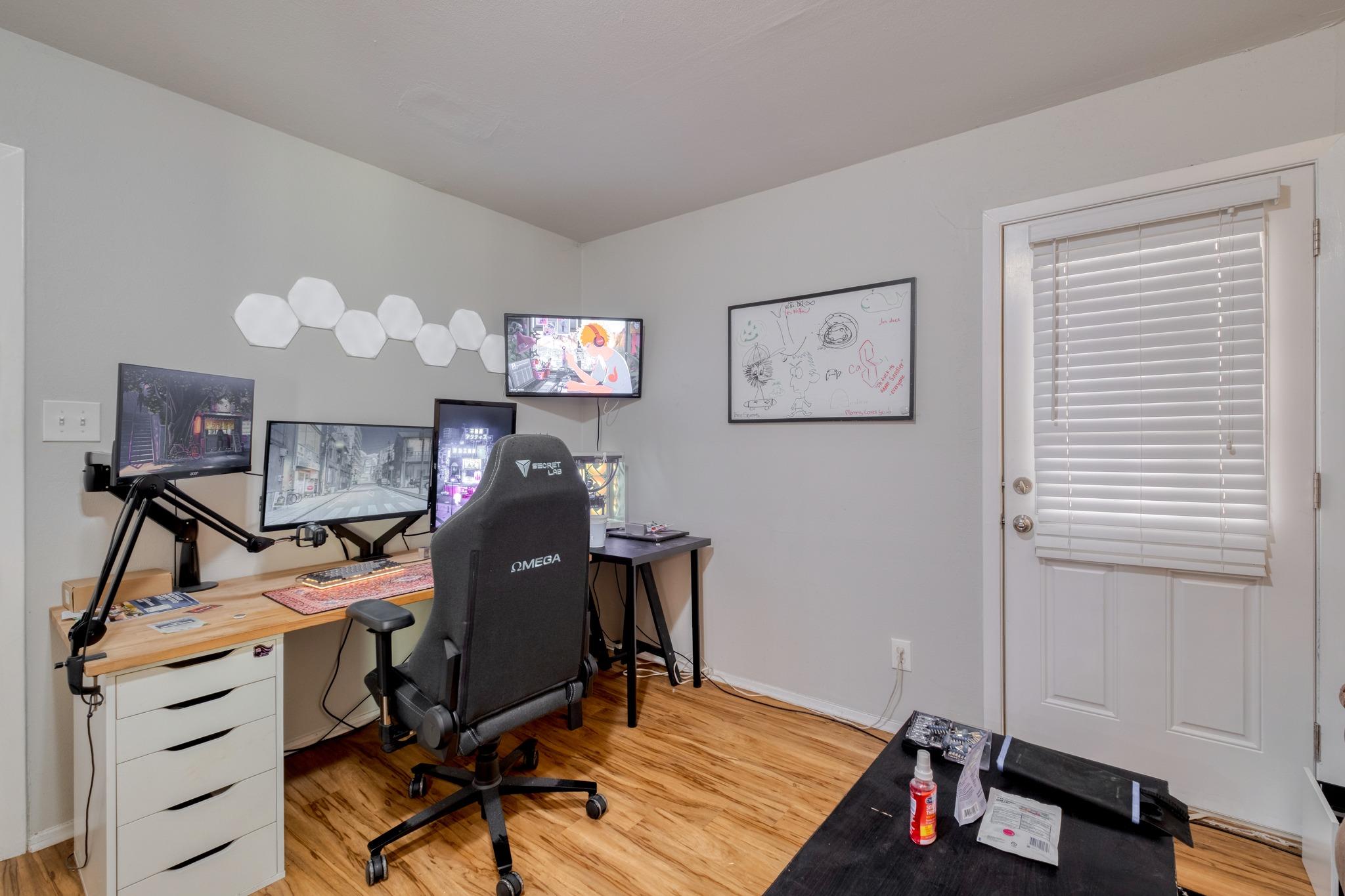 3006 Maplelawn CIR