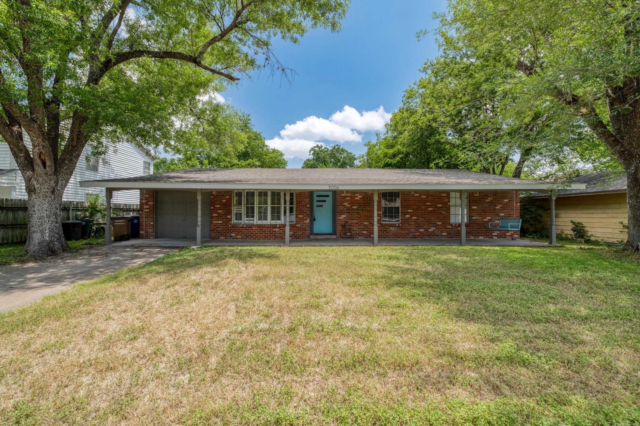 3006 Maplelawn CIR