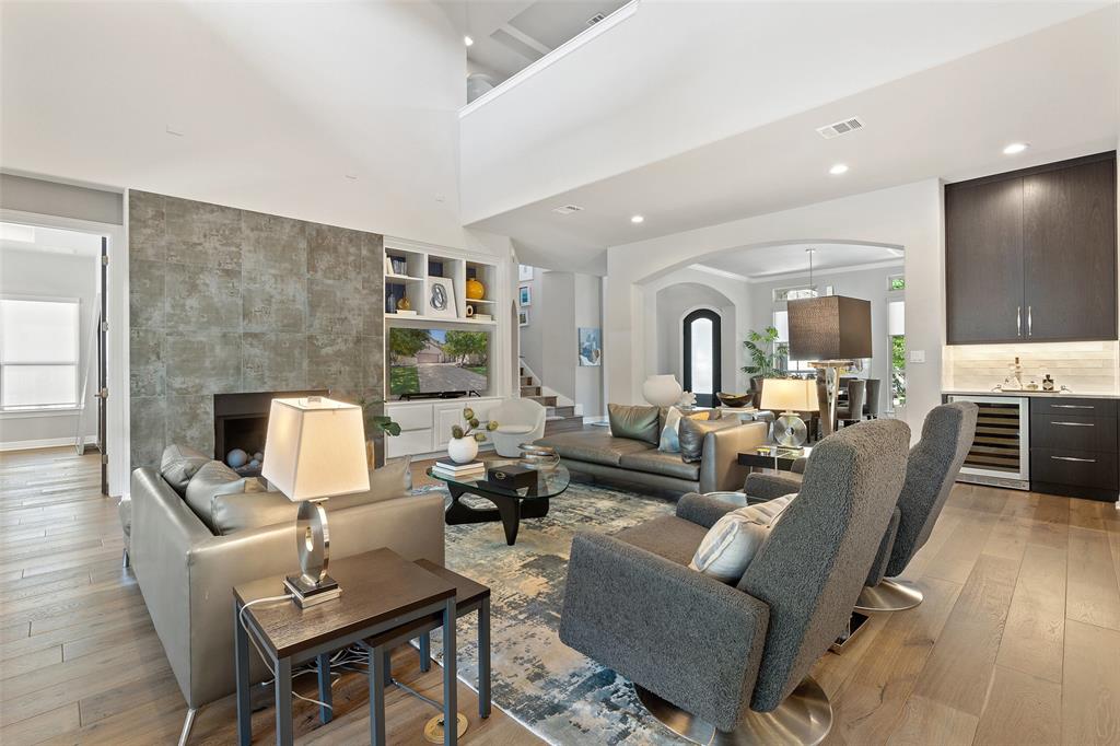 9301 Travertine CV