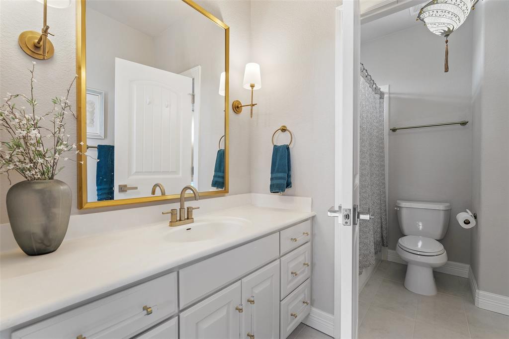 9301 Travertine CV
