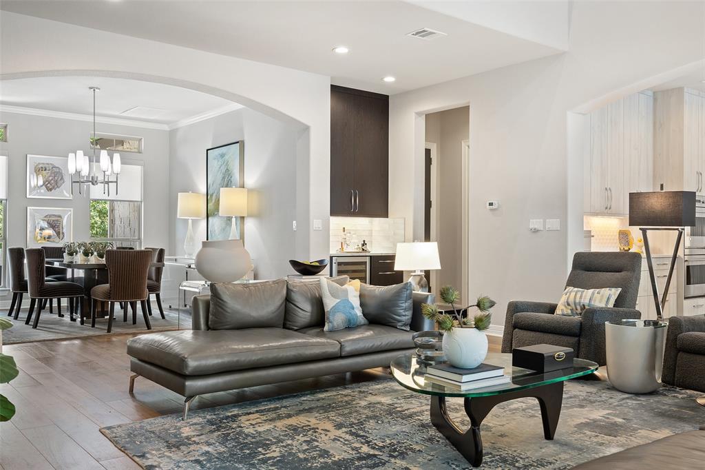 9301 Travertine CV