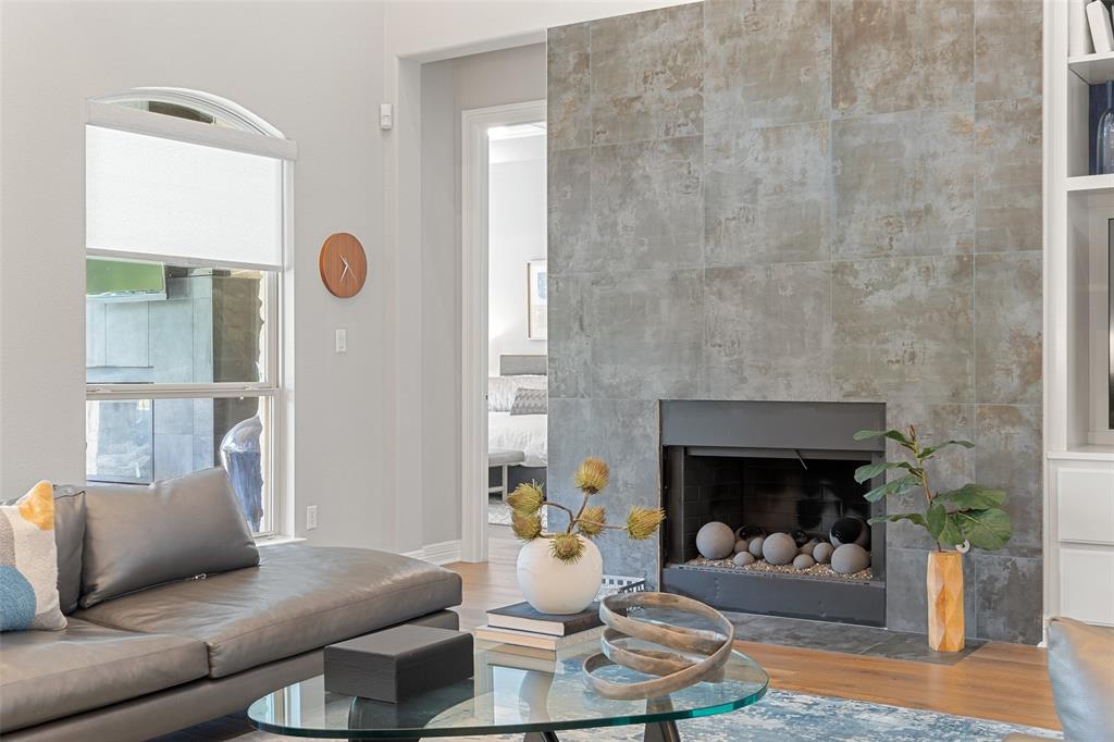 9301 Travertine CV