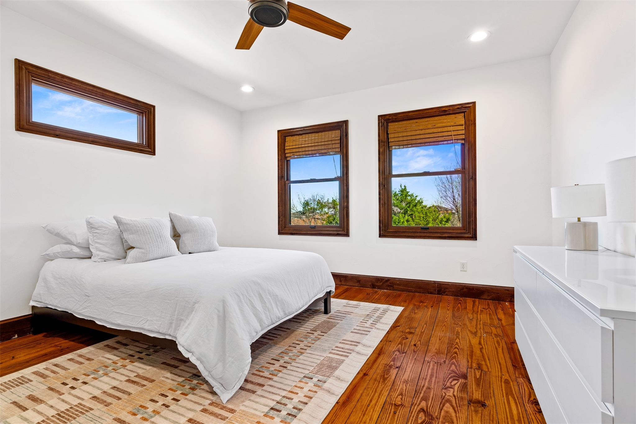 11 Hightrail WAY