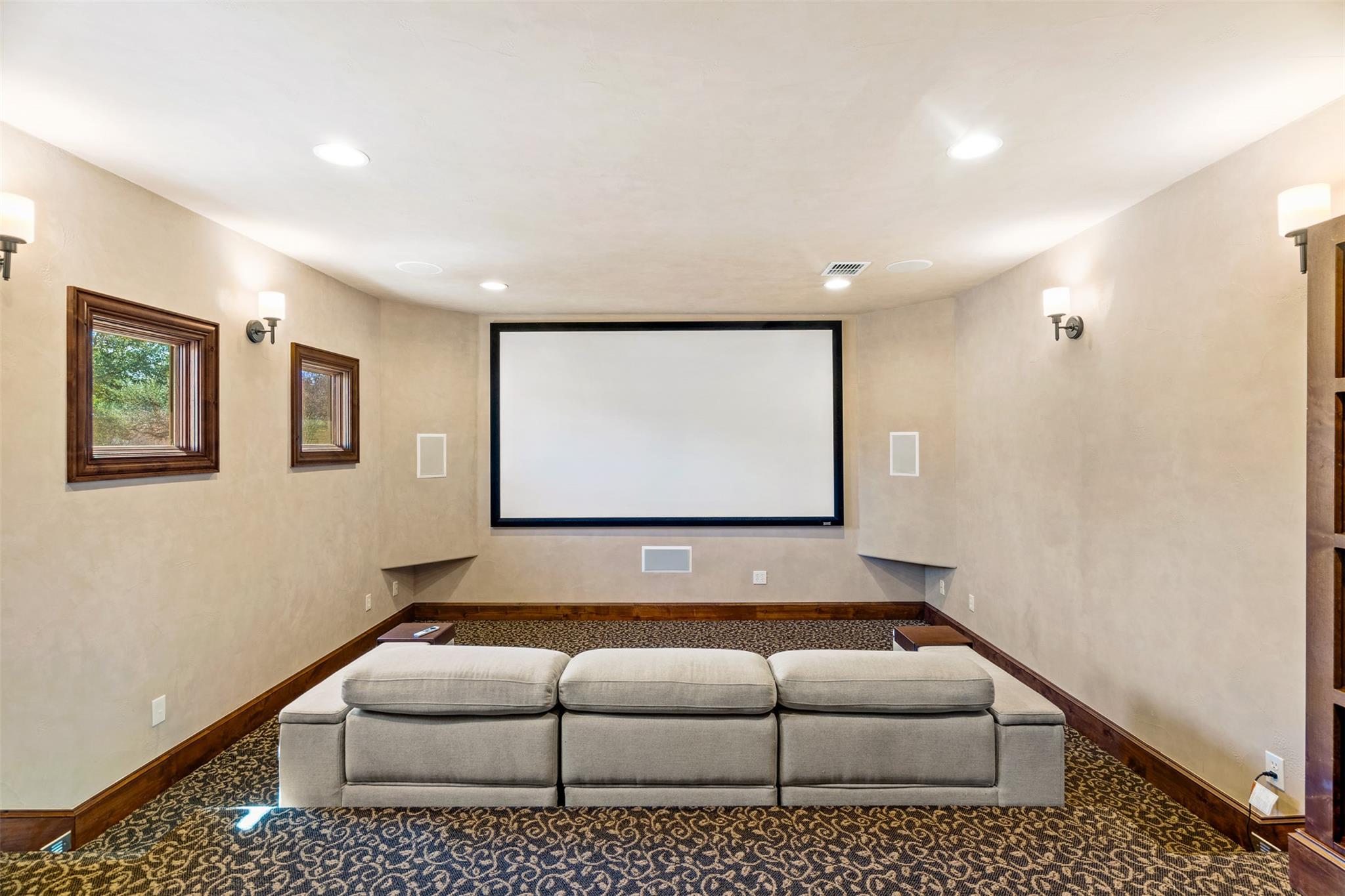 11 Hightrail WAY