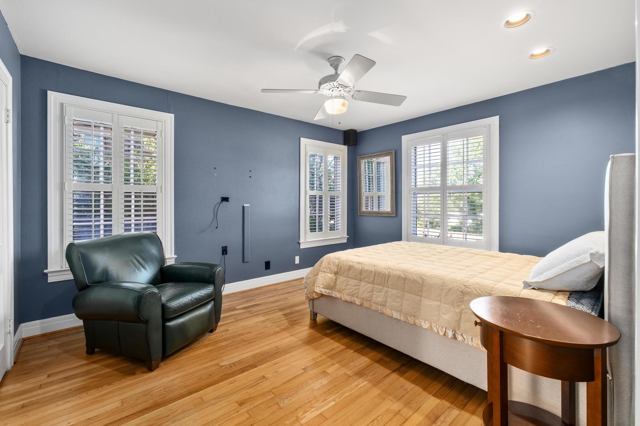1901 Travis Heights BLVD