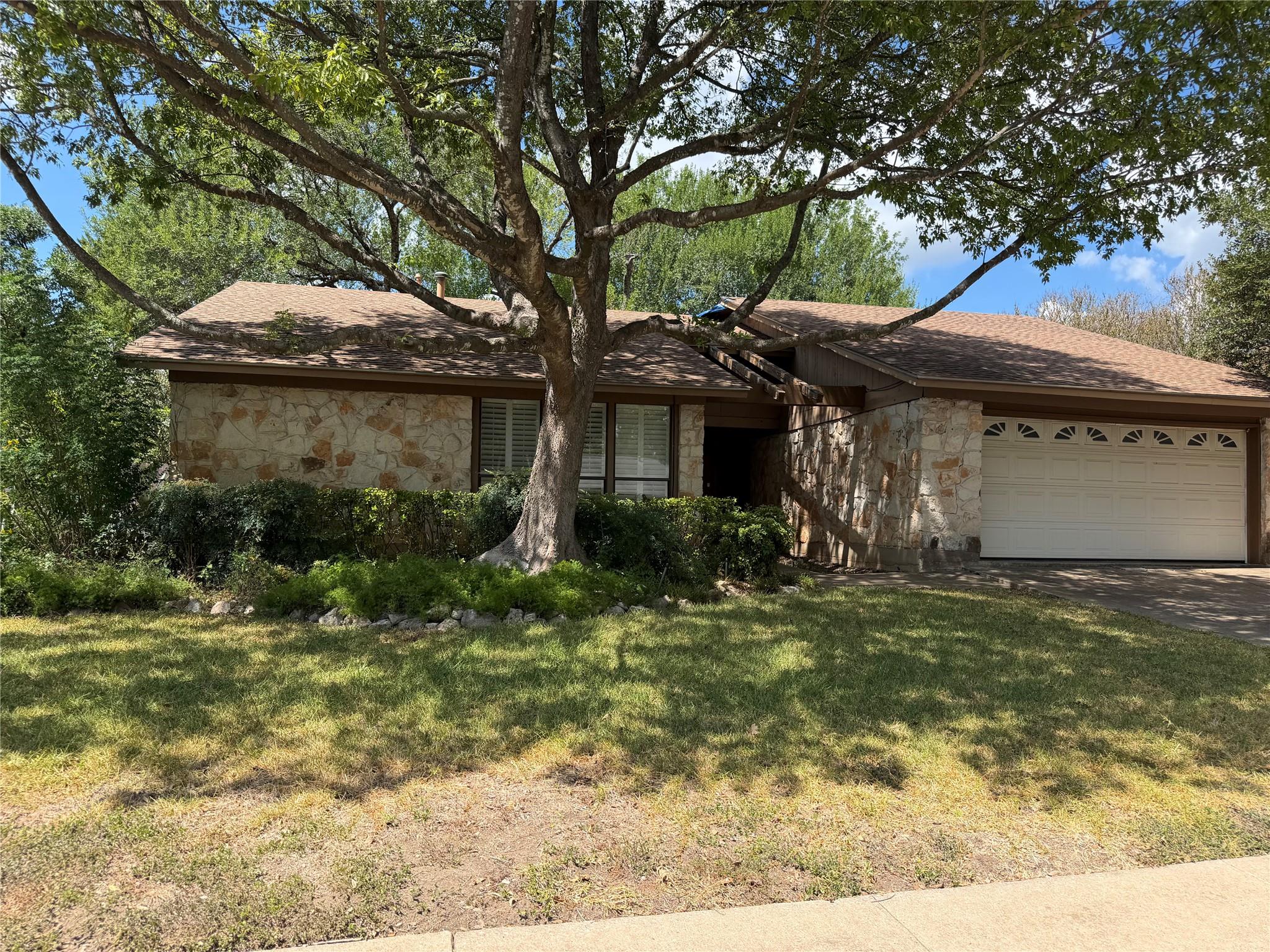 1508 Barn Swallow DR