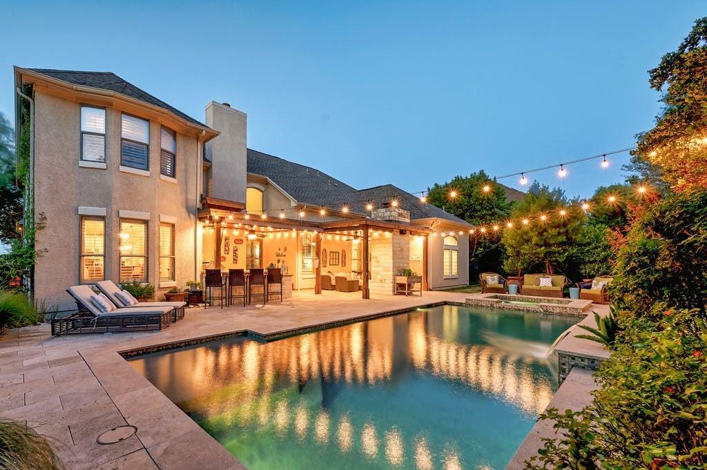 105 WHITLEY DR