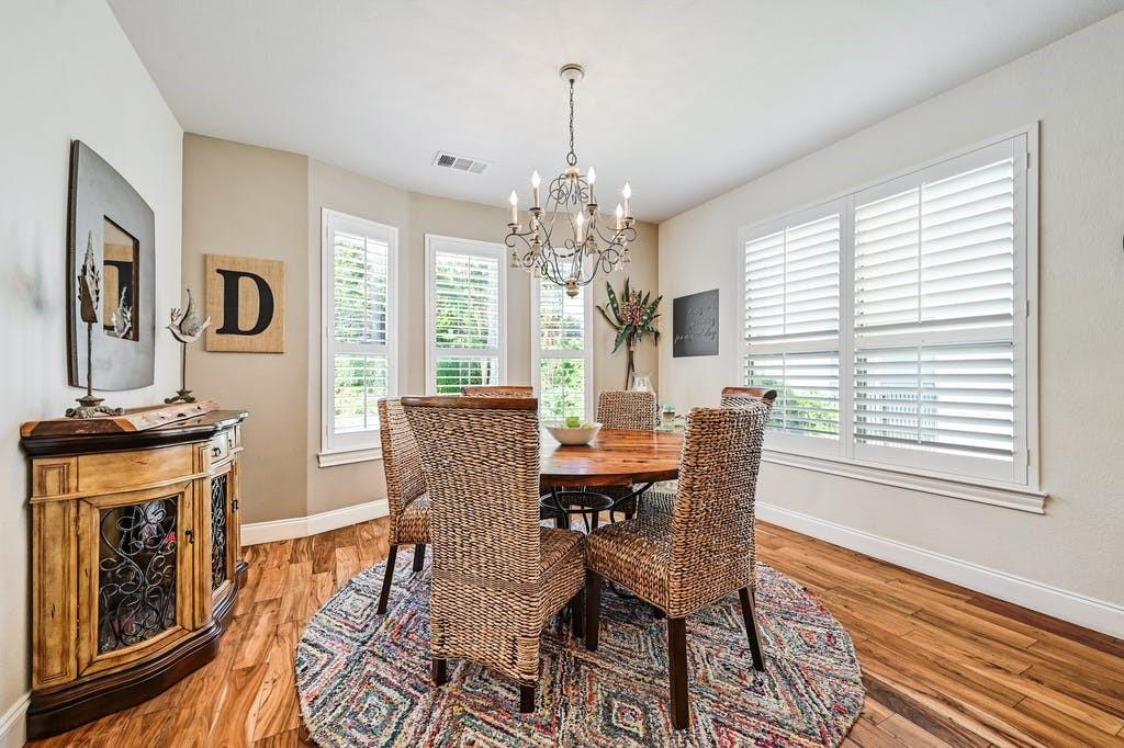 105 WHITLEY DR