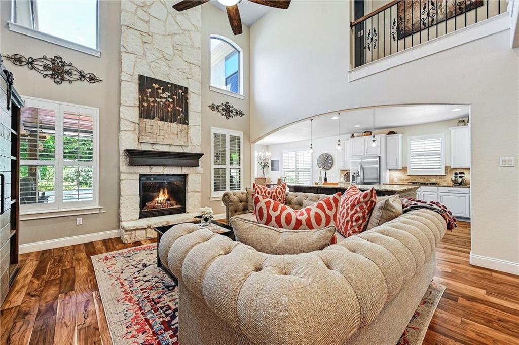 105 WHITLEY DR