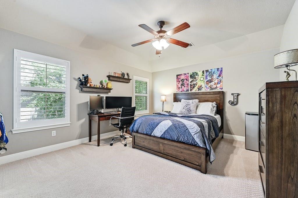 105 WHITLEY DR