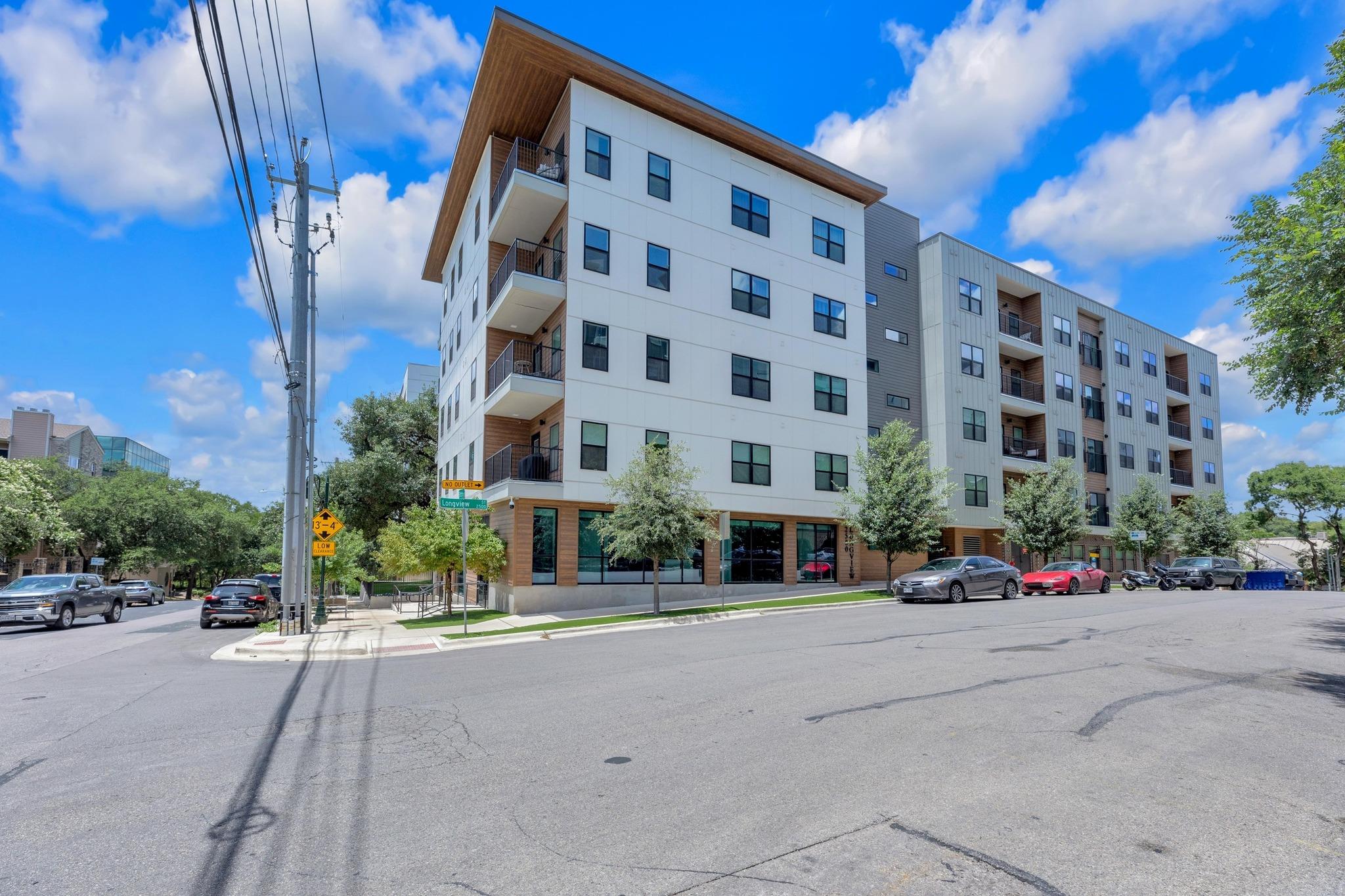 2500 Longview ST # 323