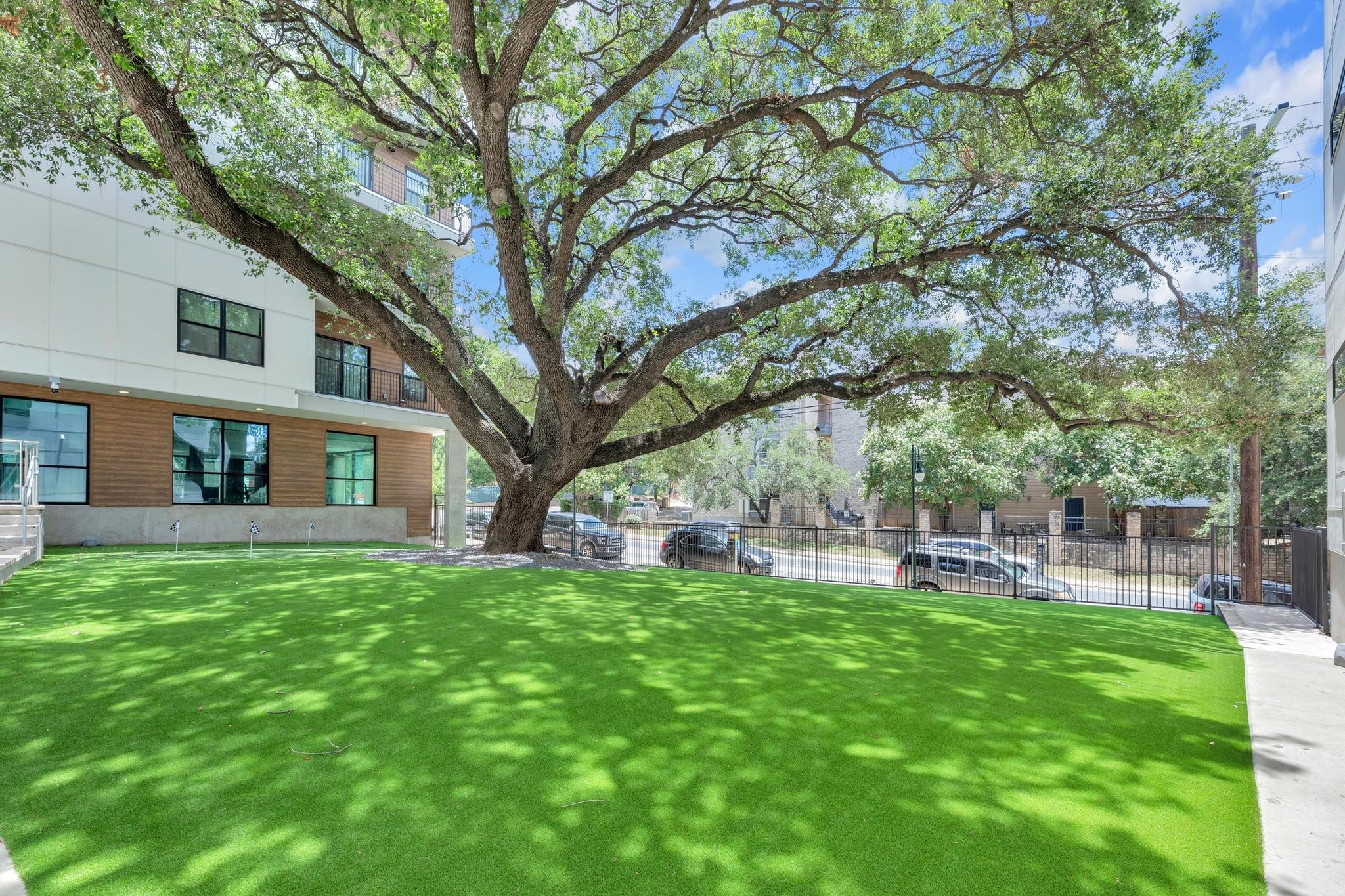 2500 Longview ST # 323