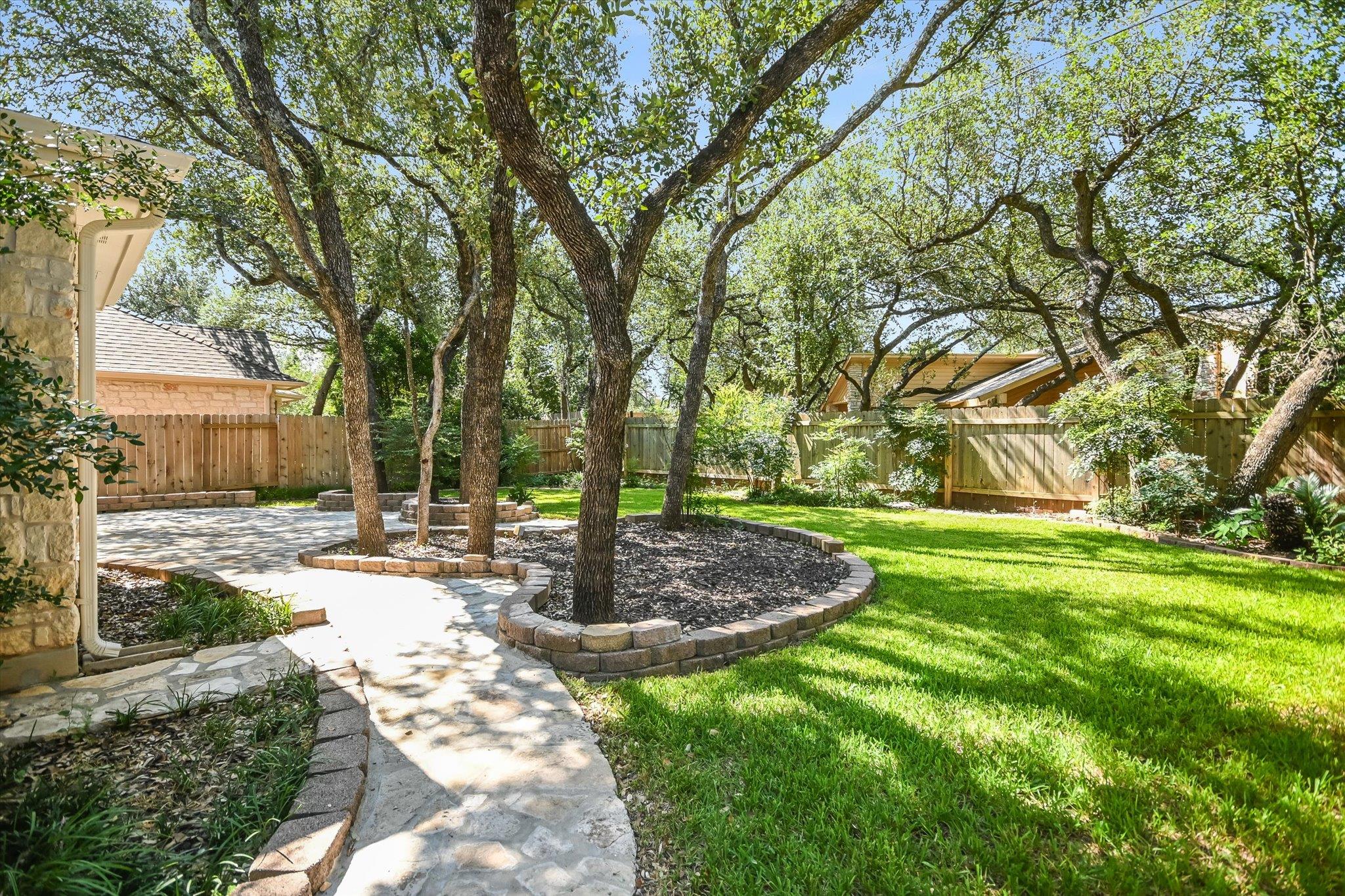 11613 Sweet Basil CT