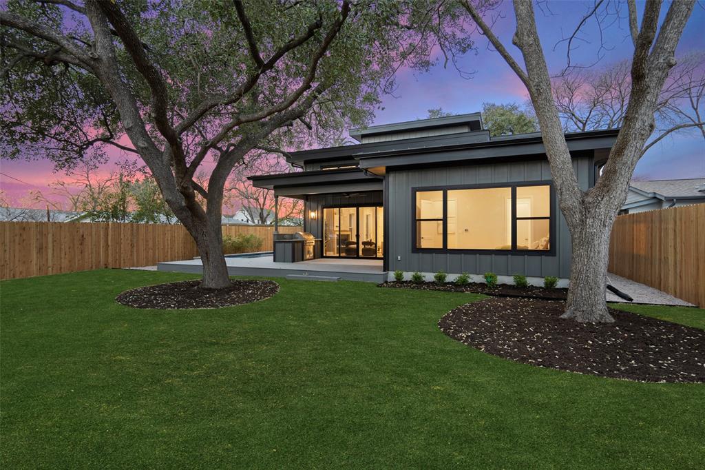 7511 Saint Phillip ST