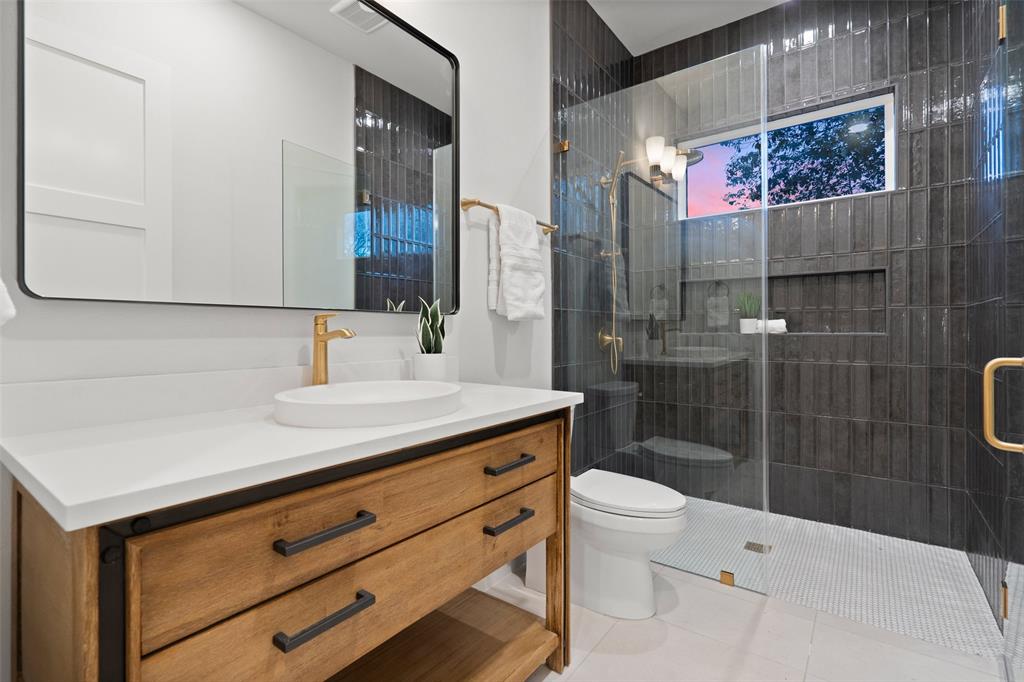 7511 Saint Phillip ST