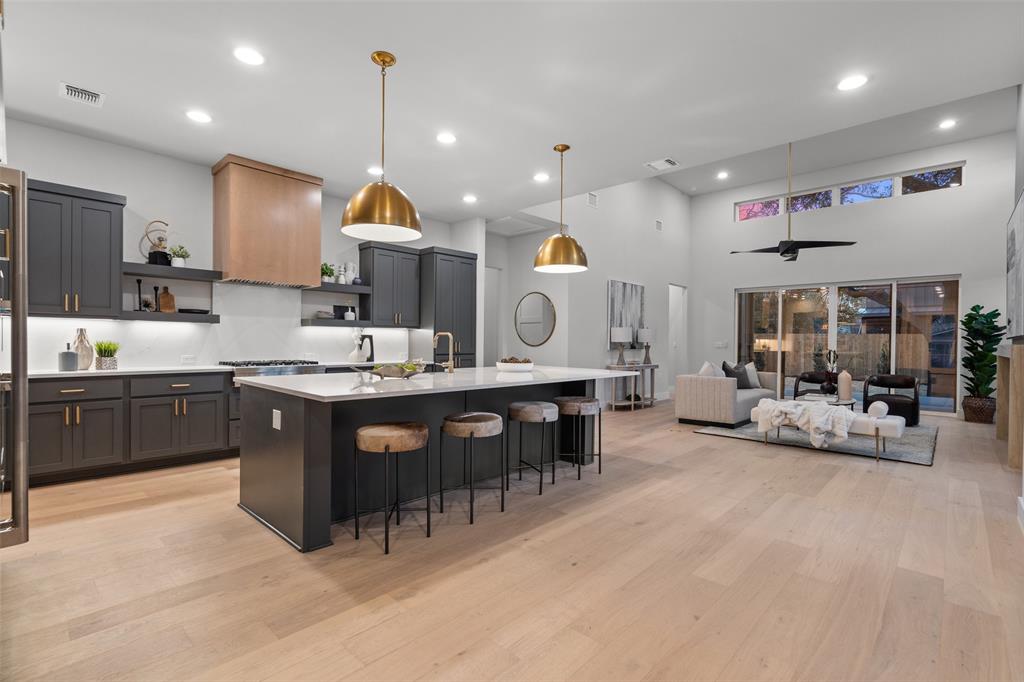 7511 Saint Phillip ST